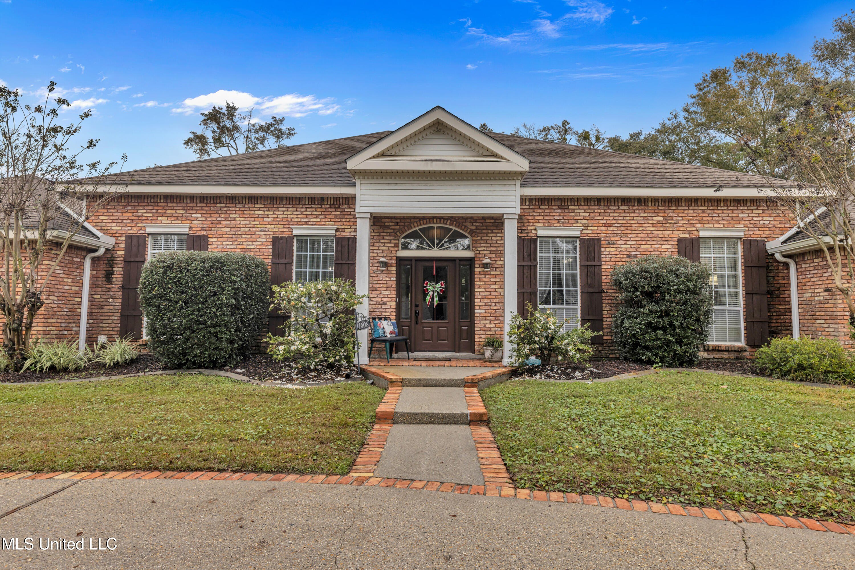 Waveland, Mississippi, 39576, United States, 3 Bedrooms Bedrooms, ,3 BathroomsBathrooms,Residential,For Sale,1942689