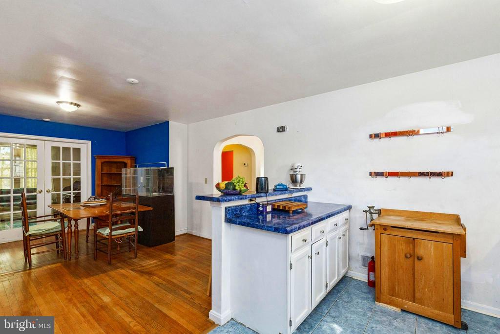 Middleburg, Virginia, 20117, United States, 2 Bedrooms Bedrooms, ,2 BathroomsBathrooms,Residential,For Sale,1976642