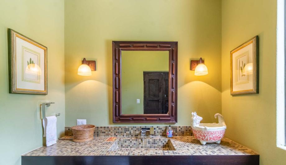 San Miguel de Allende, Guanajuato, 37740, Mexico, 2 Bedrooms Bedrooms, ,2 BathroomsBathrooms,Residential,For Sale,1918301