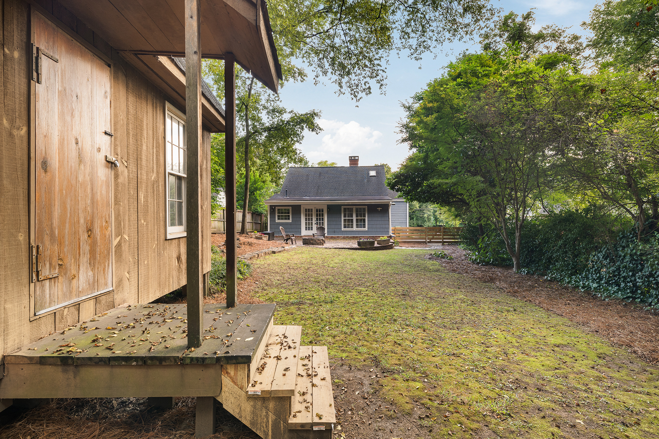  Charming Bungalow in the Heart of Sought-after Brookwood - 物件實景