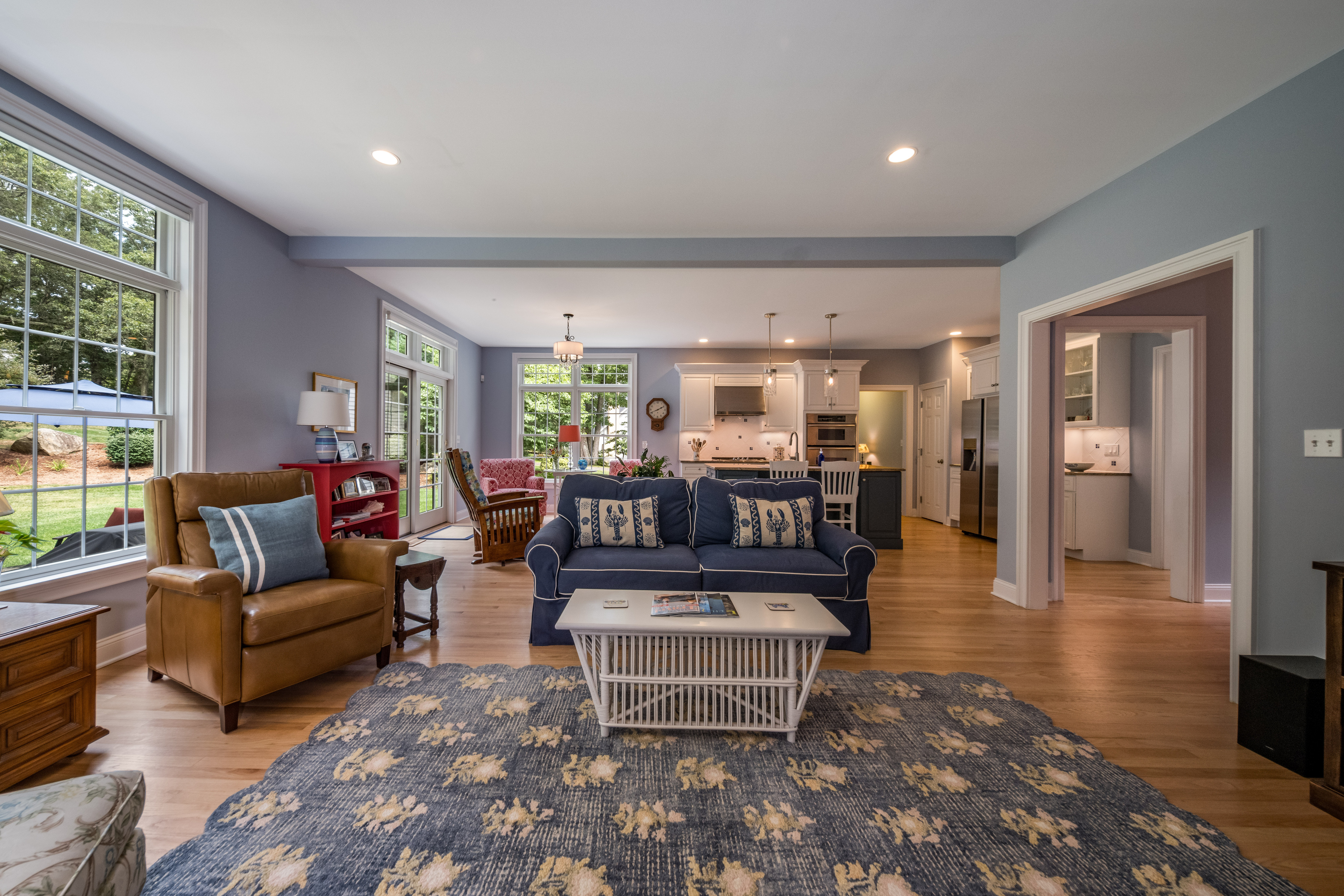  Meticulously Renovated Colonial is Coastal Sophistication - 物件實景