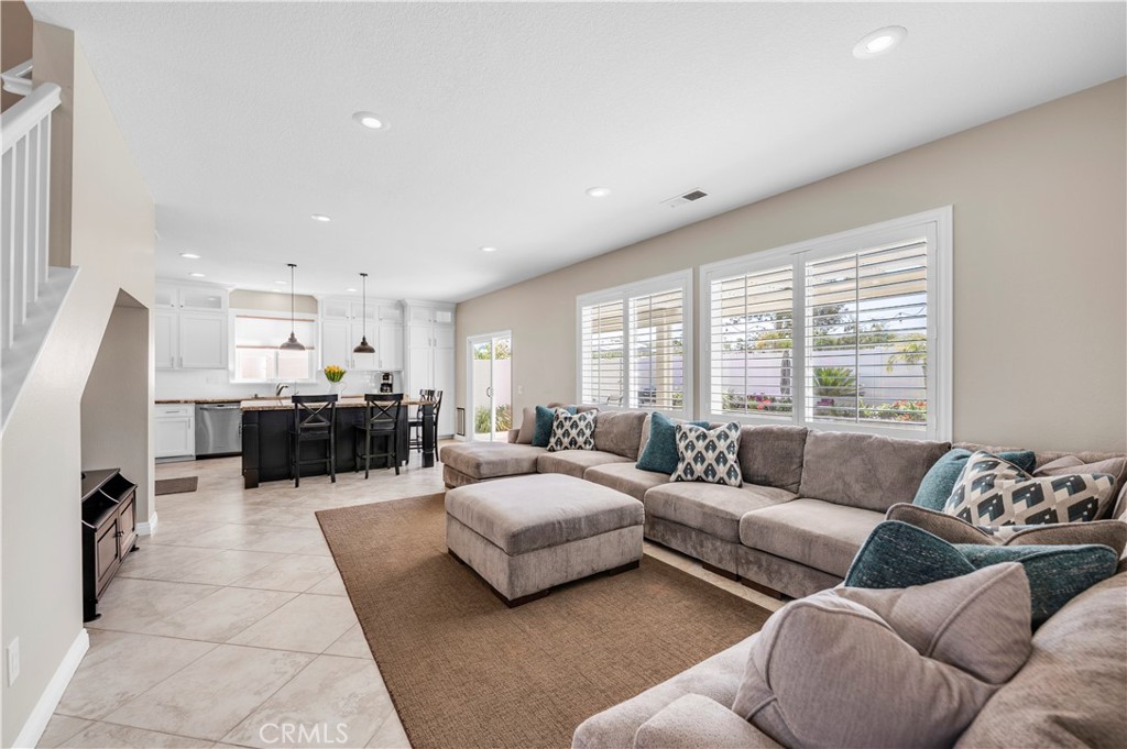 TEMECULA, California, 92592, United States, 5 Bedrooms Bedrooms, ,3 BathroomsBathrooms,Residential,For Sale,1836978