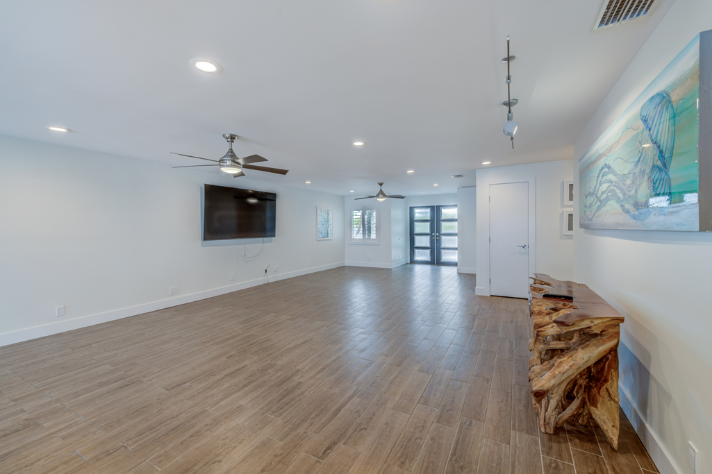 St Pete Beach, Florida, 33706, United States, 4 Bedrooms Bedrooms, ,2 BathroomsBathrooms,Residential,For Sale,1995155