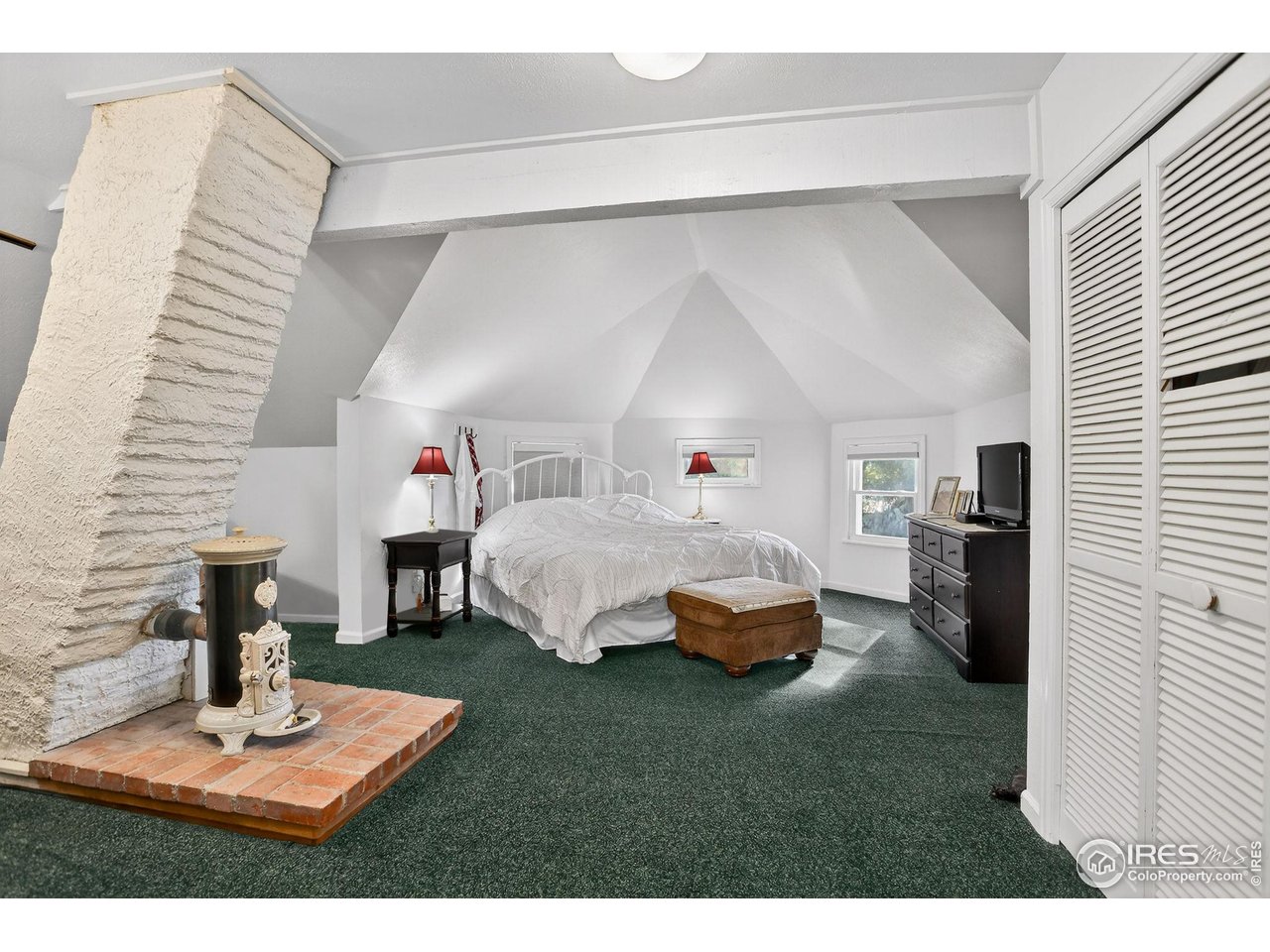 Lafayette, Colorado, 80026, United States, 5 Bedrooms Bedrooms, ,5 BathroomsBathrooms,Residential,For Sale,1991447