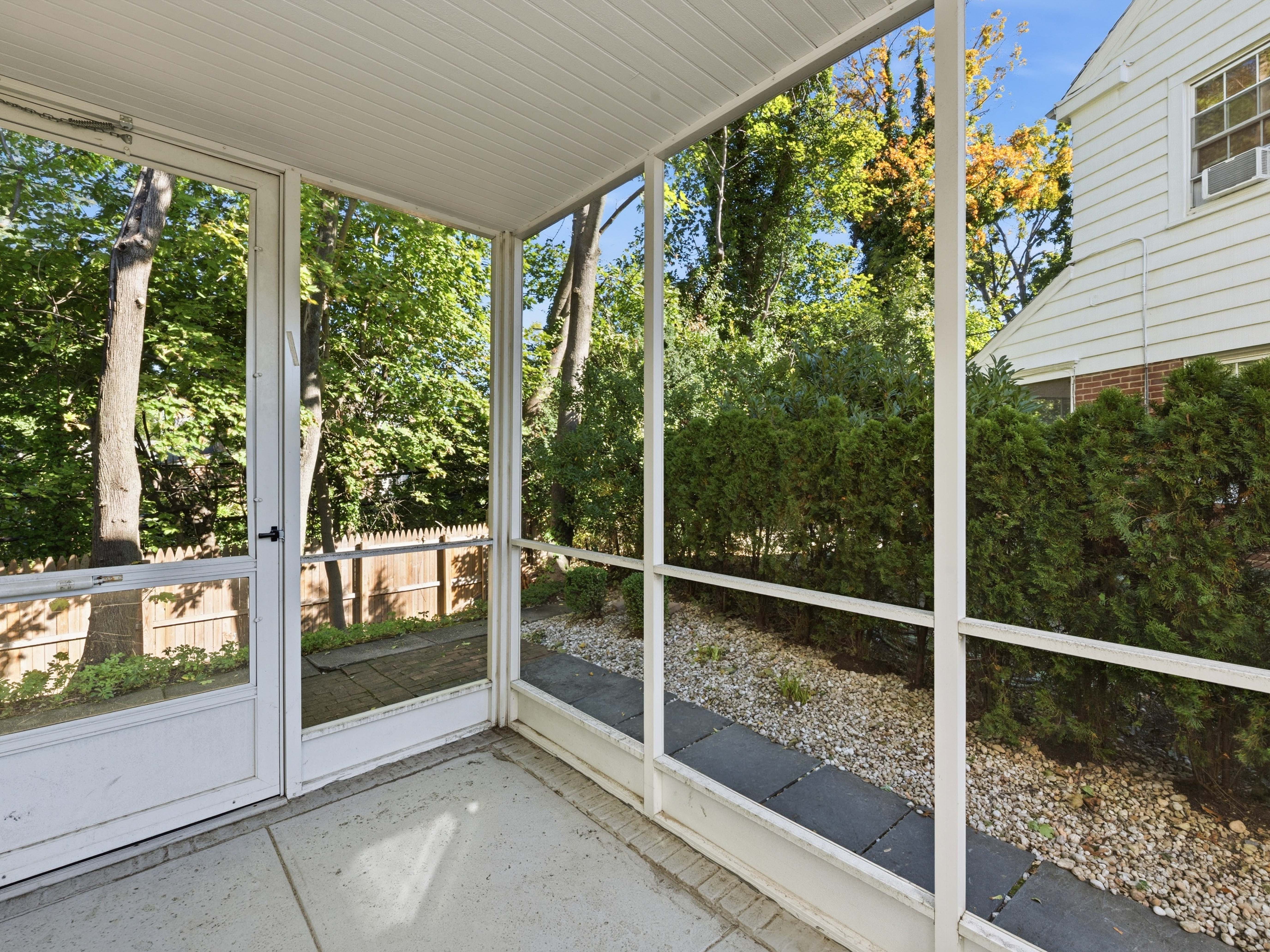  37 & 38 Bayview Court, Manhasset, NY, 11030 - 物件實景