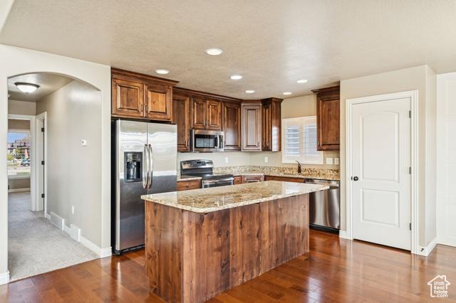 West Haven, Utah, 84401, United States, 6 Bedrooms Bedrooms, ,3 BathroomsBathrooms,Residential,For Sale,1984111