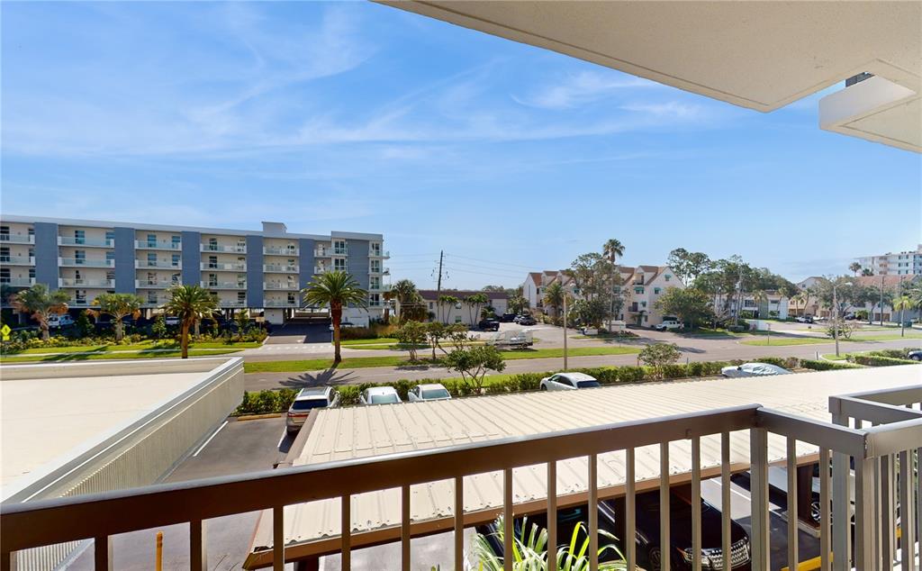 Clearwater Beach, Florida, 33767, United States, 2 Bedrooms Bedrooms, ,2 BathroomsBathrooms,Residential,For Sale,1818973