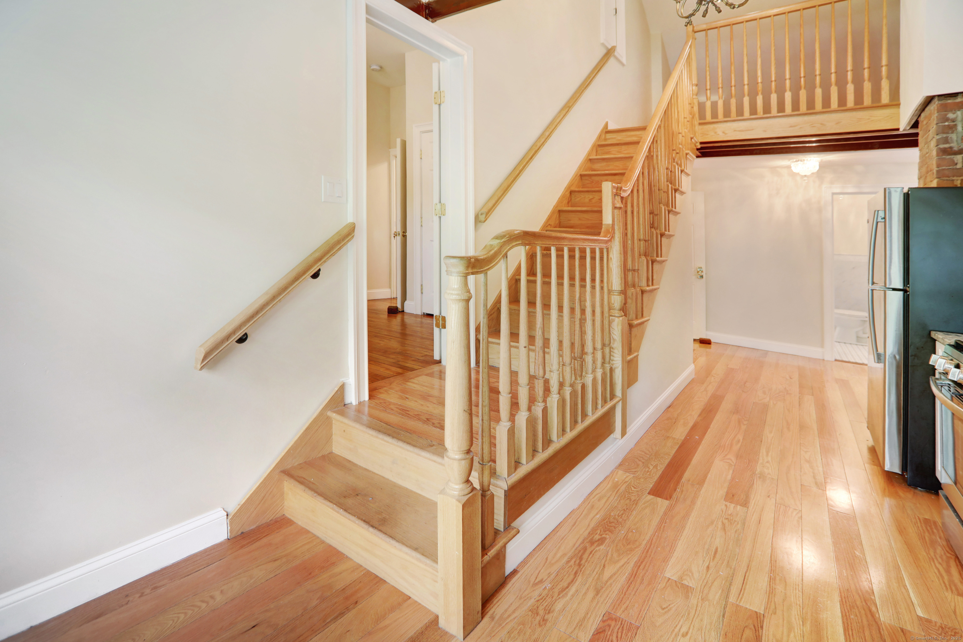 Hamden, Connecticut, 06518, United States, 9 Bedrooms Bedrooms, ,3 BathroomsBathrooms,Residential,For Sale,1940176