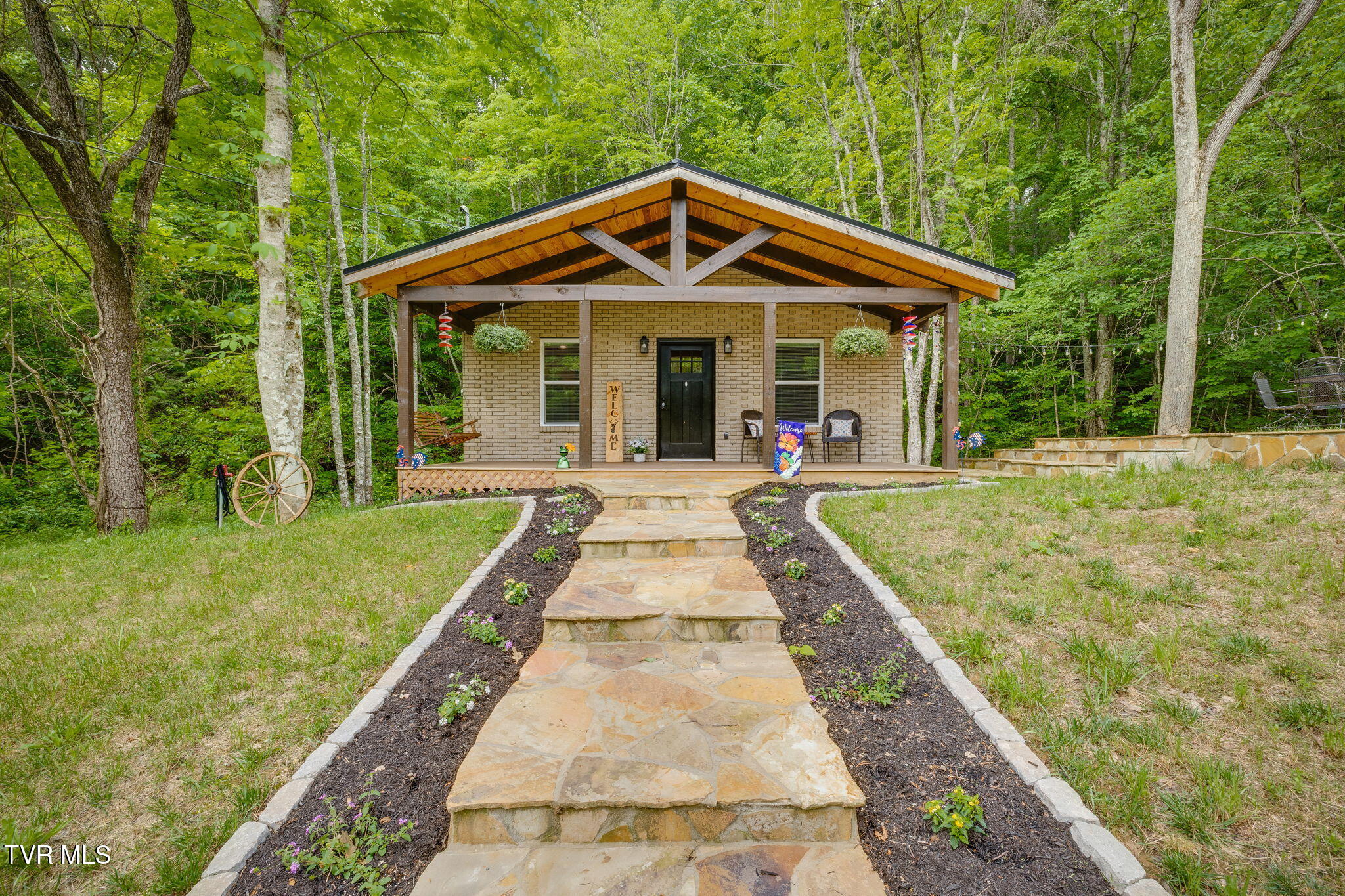 Kingsport, Tennessee, 37660, United States, 1 Bedroom Bedrooms, ,1 BathroomBathrooms,Residential,For Sale,1973991