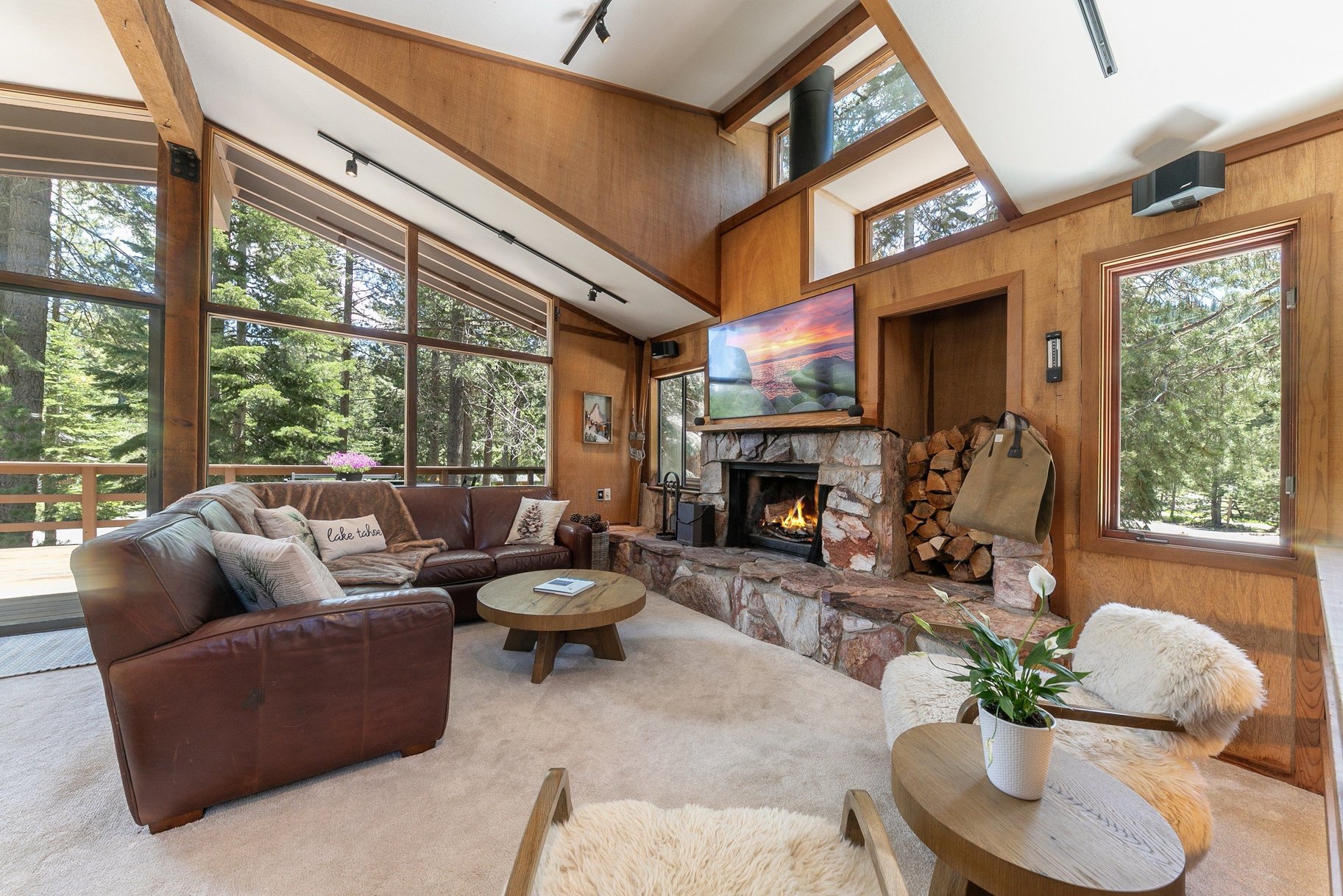  The Tahoe Cabin You’ve Been Waiting For - 物件實景