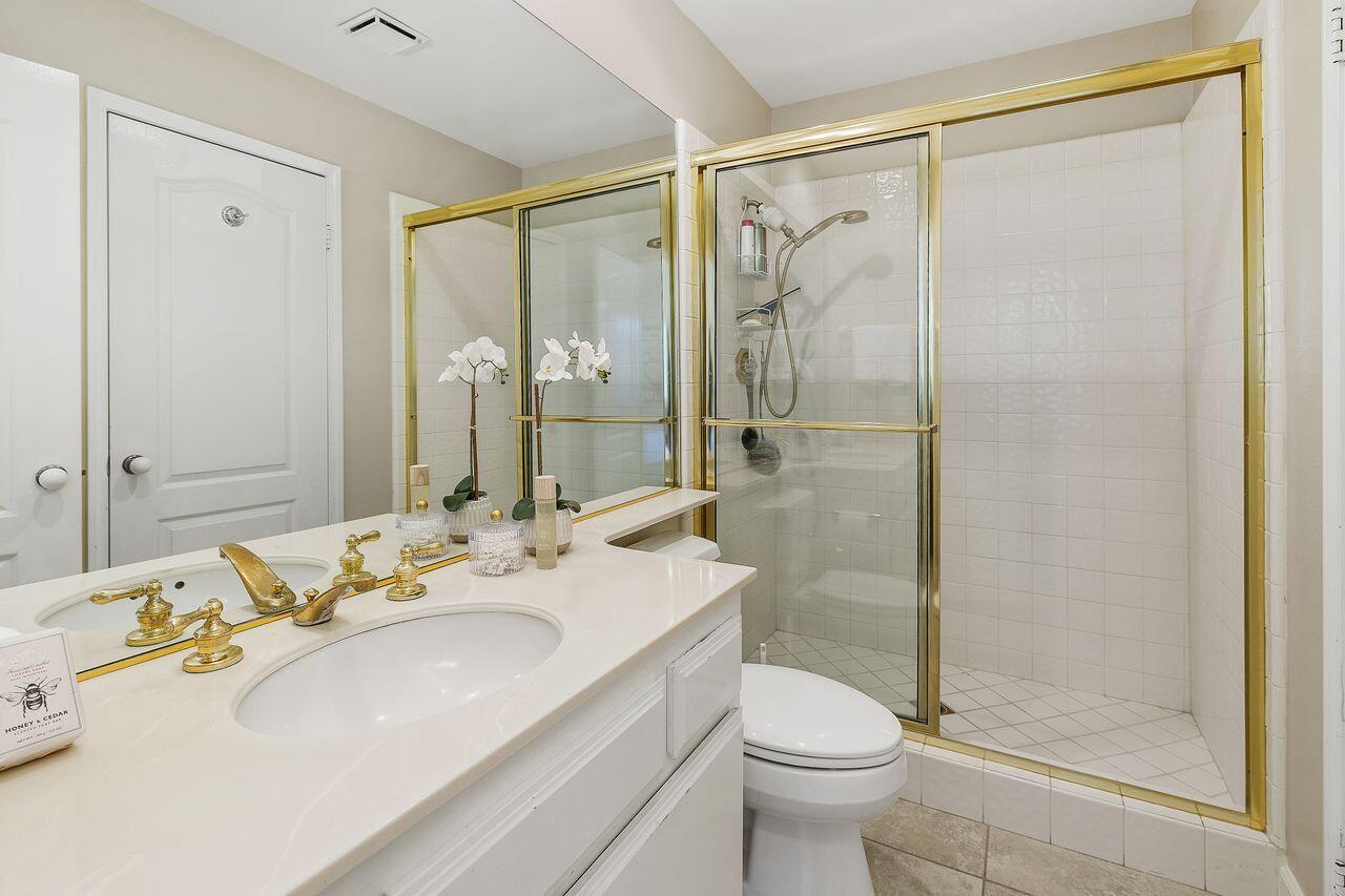 Rancho Mirage, California, 92270, United States, 3 Bedrooms Bedrooms, ,2 BathroomsBathrooms,Residential,For Sale,1999734