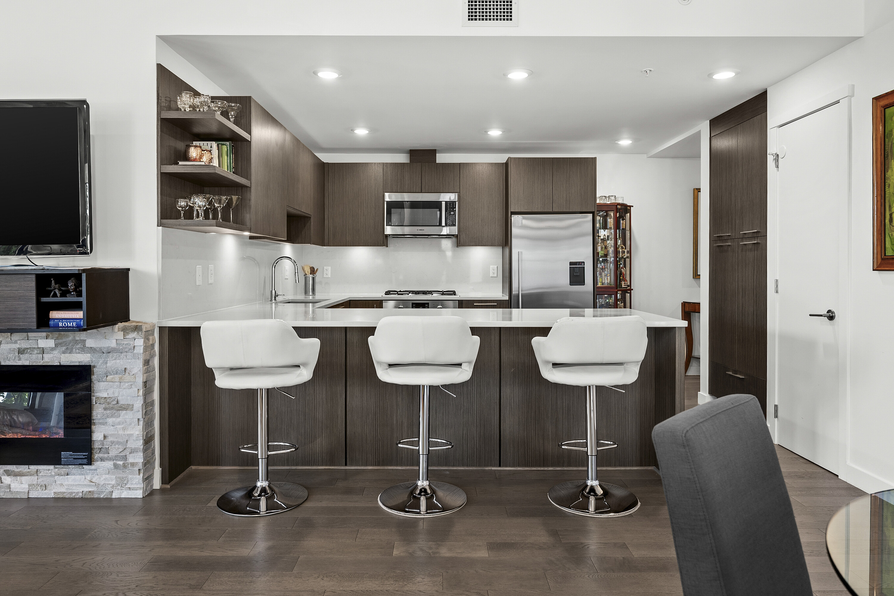  88 9 Street NE #122 - 物件實景
