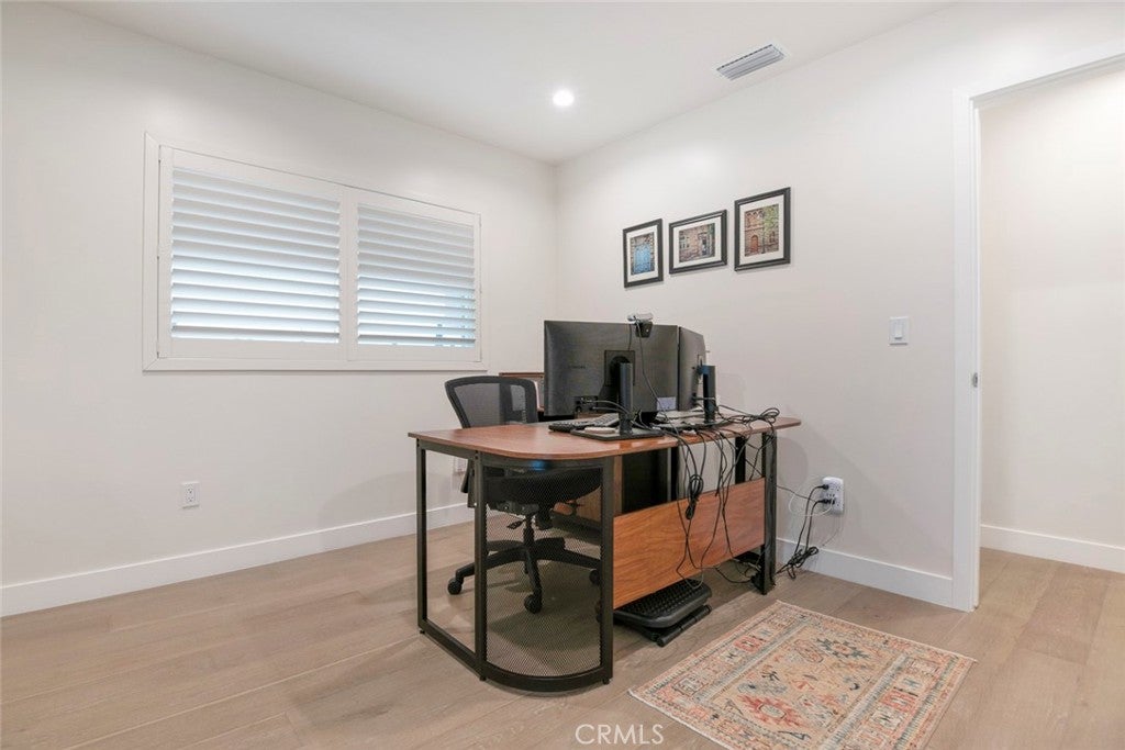 Granada Hills, California, 91344, United States, 4 Bedrooms Bedrooms, ,3 BathroomsBathrooms,Residential,For Sale,1993417