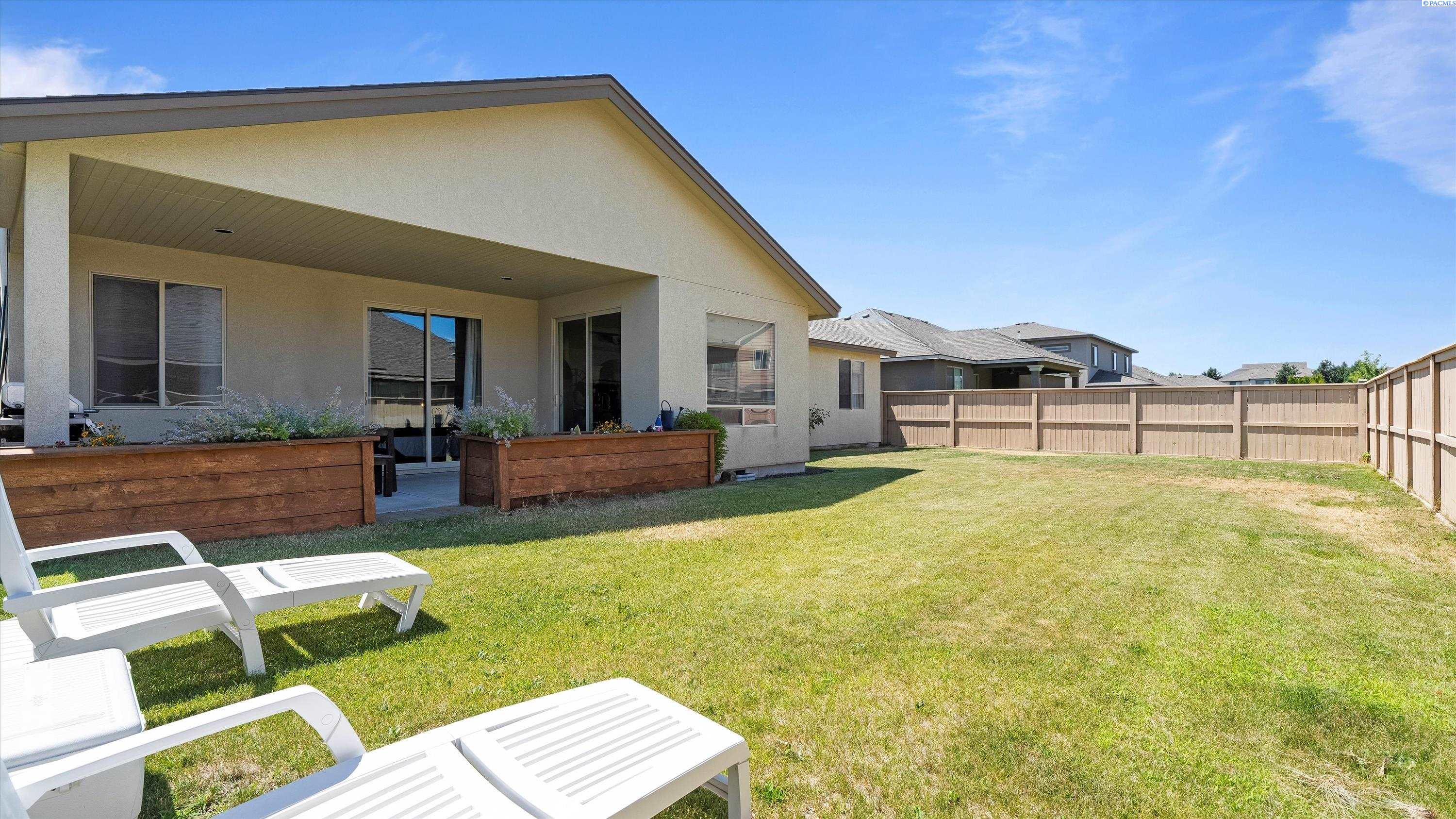 Richland, Washington, 99354, United States, 3 Bedrooms Bedrooms, ,2 BathroomsBathrooms,Residential,For Sale,1896289