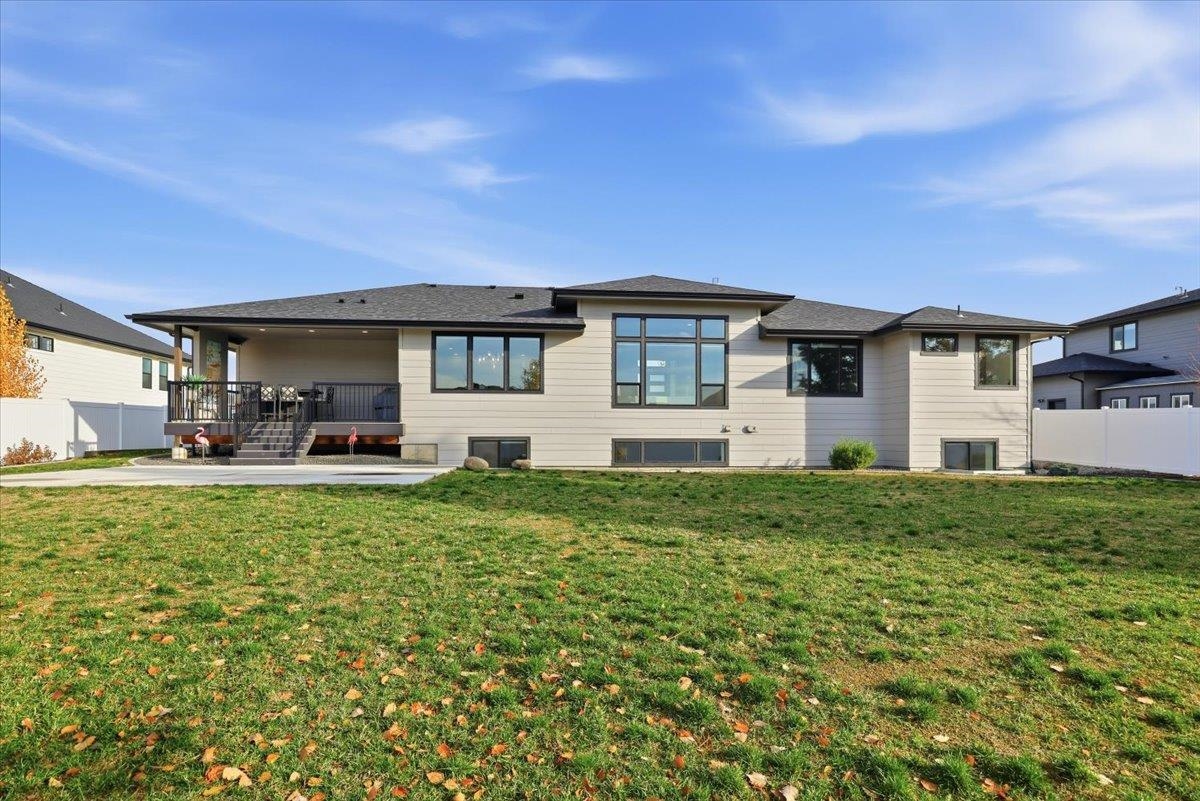 Spokane, Washington, 99208, United States, 5 Bedrooms Bedrooms, ,3 BathroomsBathrooms,Residential,For Sale,1992809