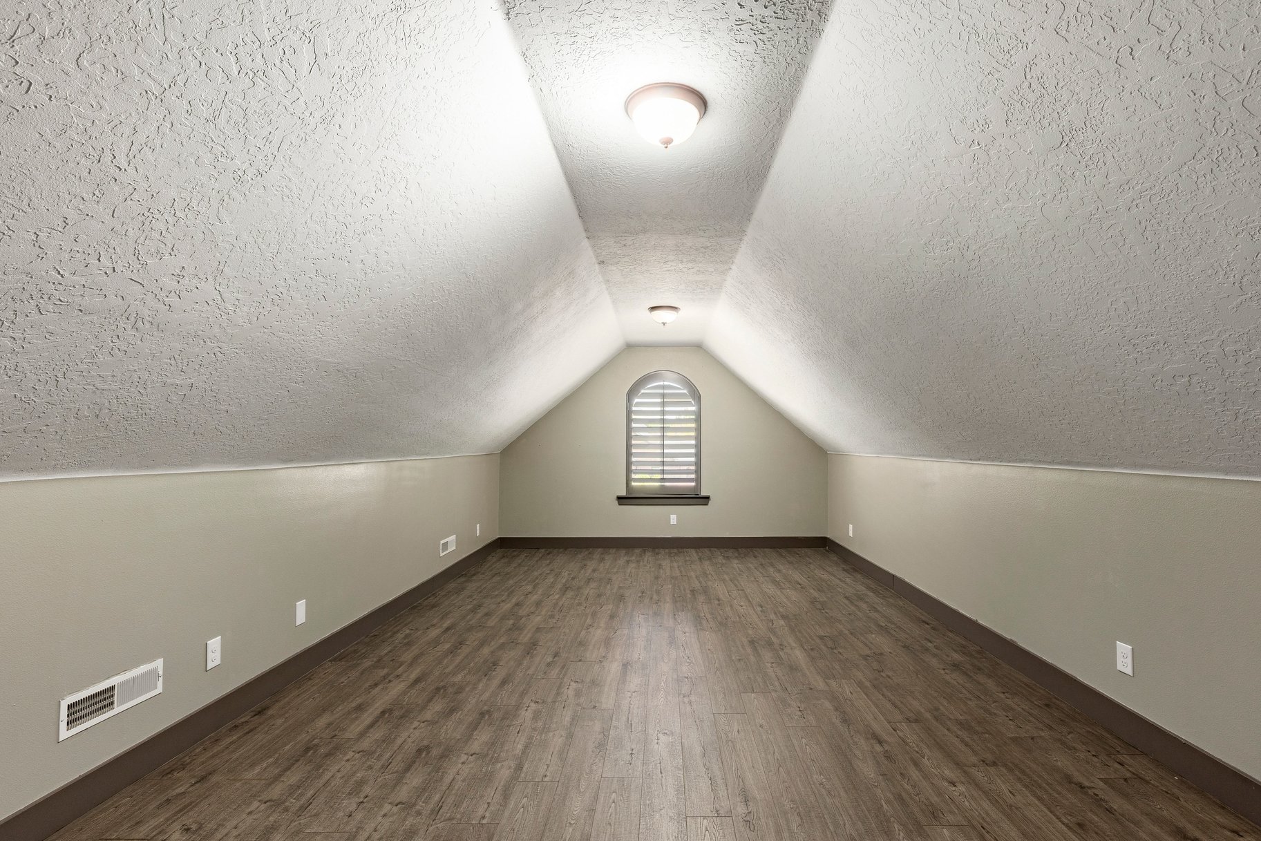  Spanish Fork Living with Built-In Rental Opportunity - 物件實景