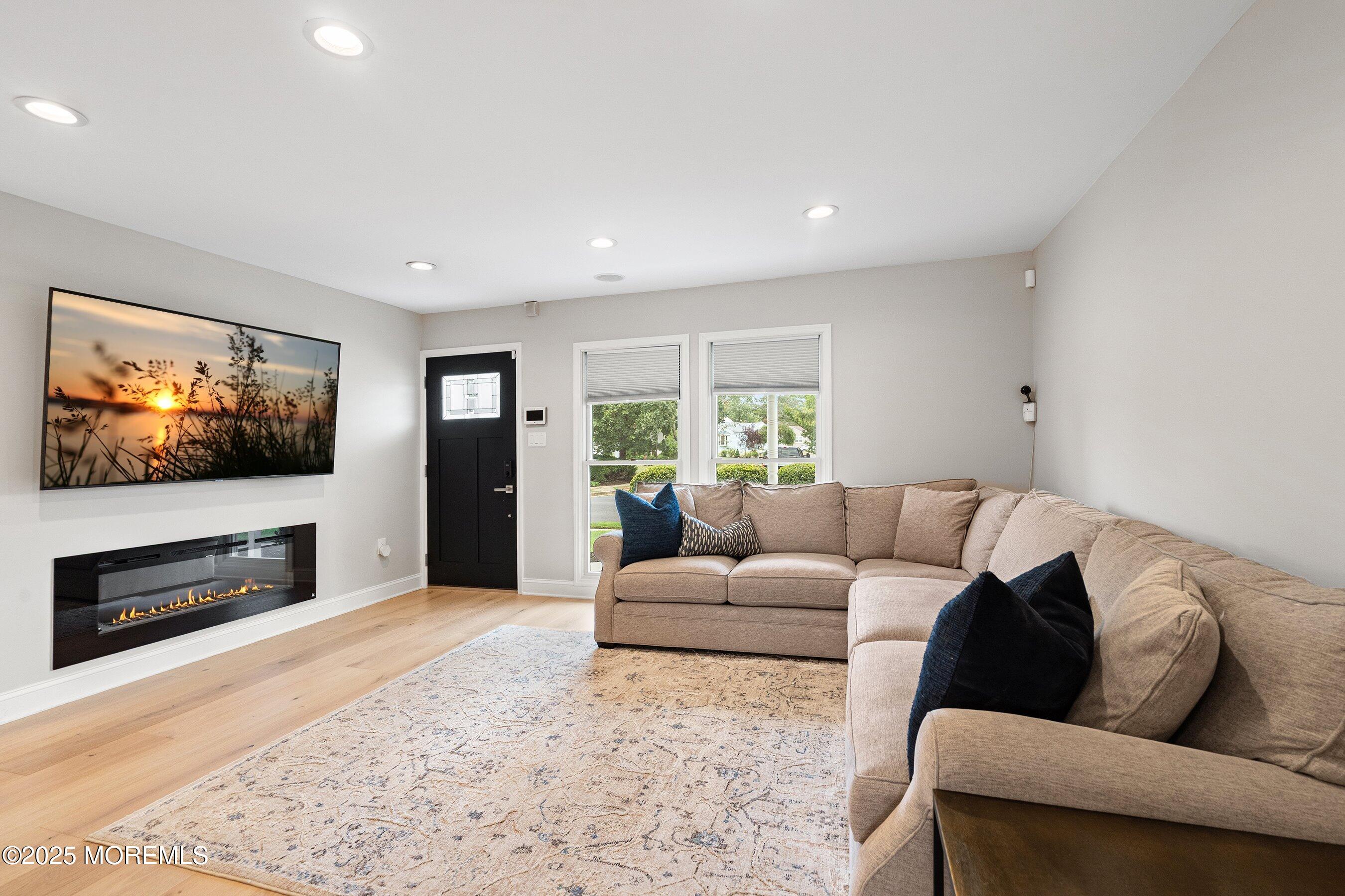 Monroe, New Jersey, 08831, United States, 4 Bedrooms Bedrooms, ,2 BathroomsBathrooms,Residential,For Sale,1975229