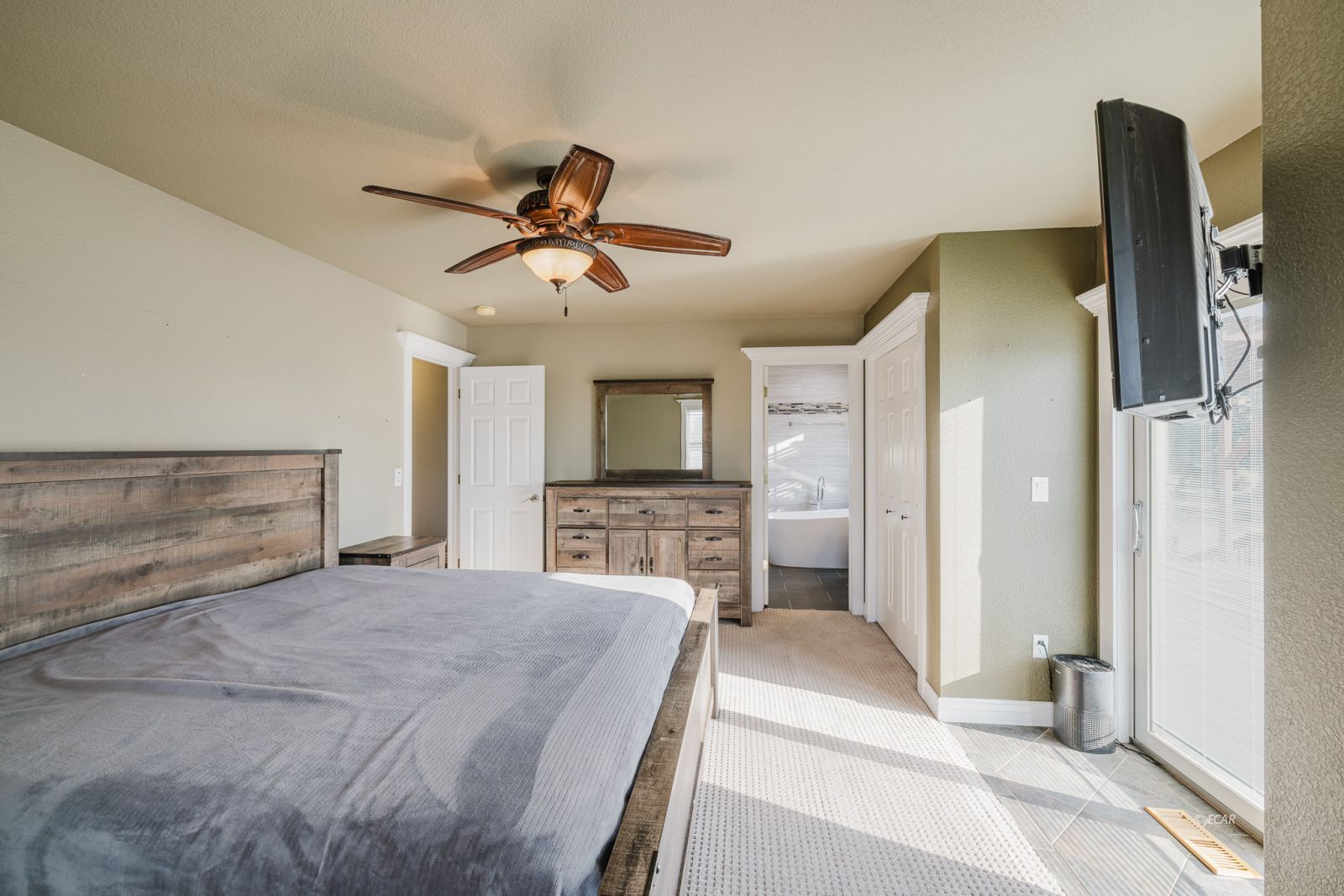 Spring Creek, Nevada, 89815, United States, 5 Bedrooms Bedrooms, ,4 BathroomsBathrooms,Residential,For Sale,1987561