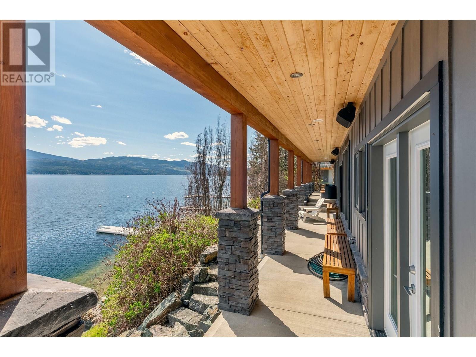 ANGLEMONT, British Columbia, V0E 1M8, CA, 5 Bedrooms Bedrooms, ,4 BathroomsBathrooms,Residential,For Sale,1838745