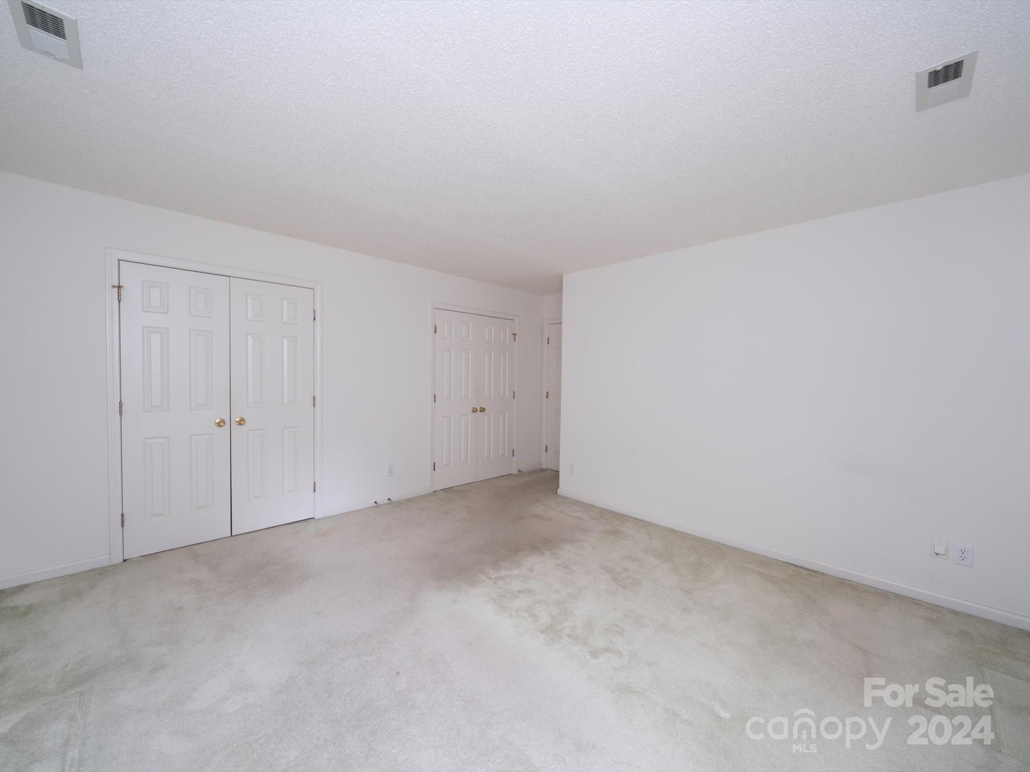 Charlotte, North Carolina, 28269, United States, 5 Bedrooms Bedrooms, ,3 BathroomsBathrooms,Residential,For Sale,1930006