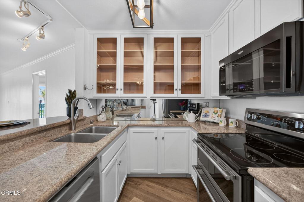 Oxnard, California, 93035, United States, 2 Bedrooms Bedrooms, ,1 BathroomBathrooms,Residential,For Sale,2040147