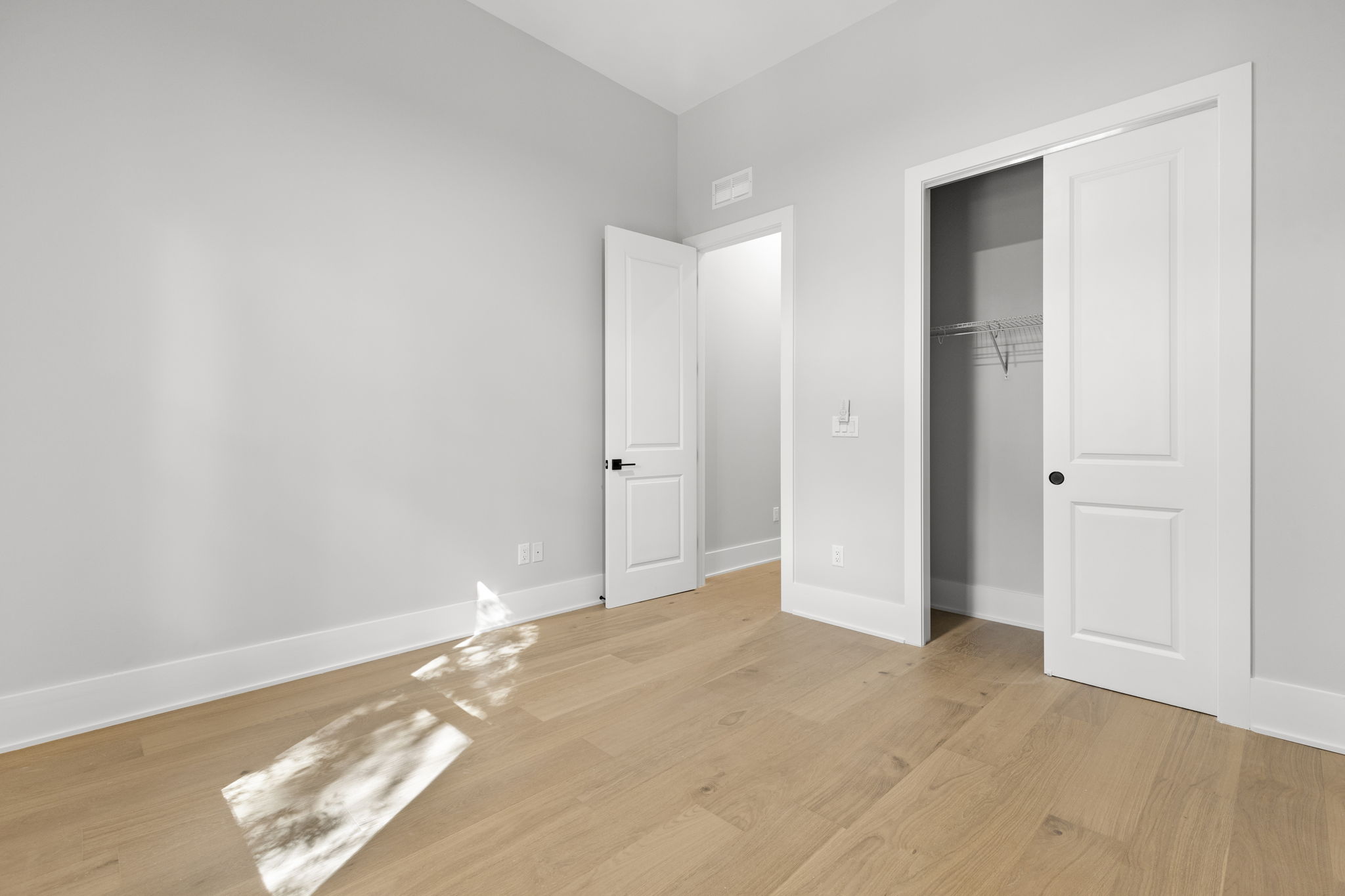 Tampa, Florida, 33609, United States, 3 Bedrooms Bedrooms, ,4 BathroomsBathrooms,Residential,For Sale,1900707