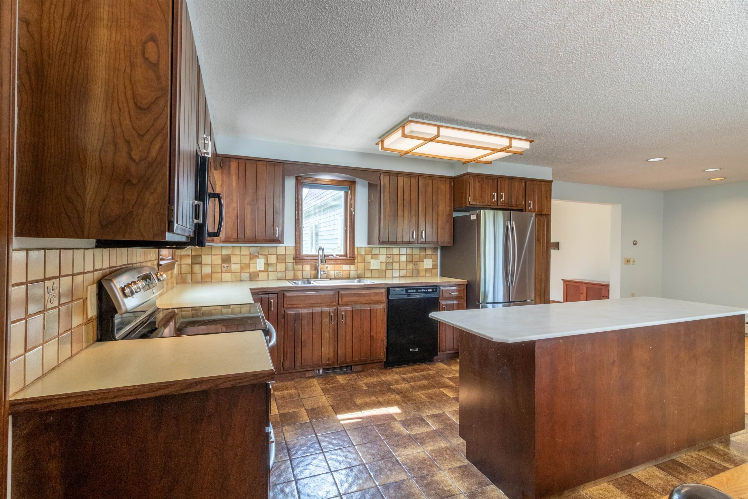 Lyndon, Vermont, 05851, United States, 3 Bedrooms Bedrooms, ,1 BathroomBathrooms,Residential,For Sale,1983968