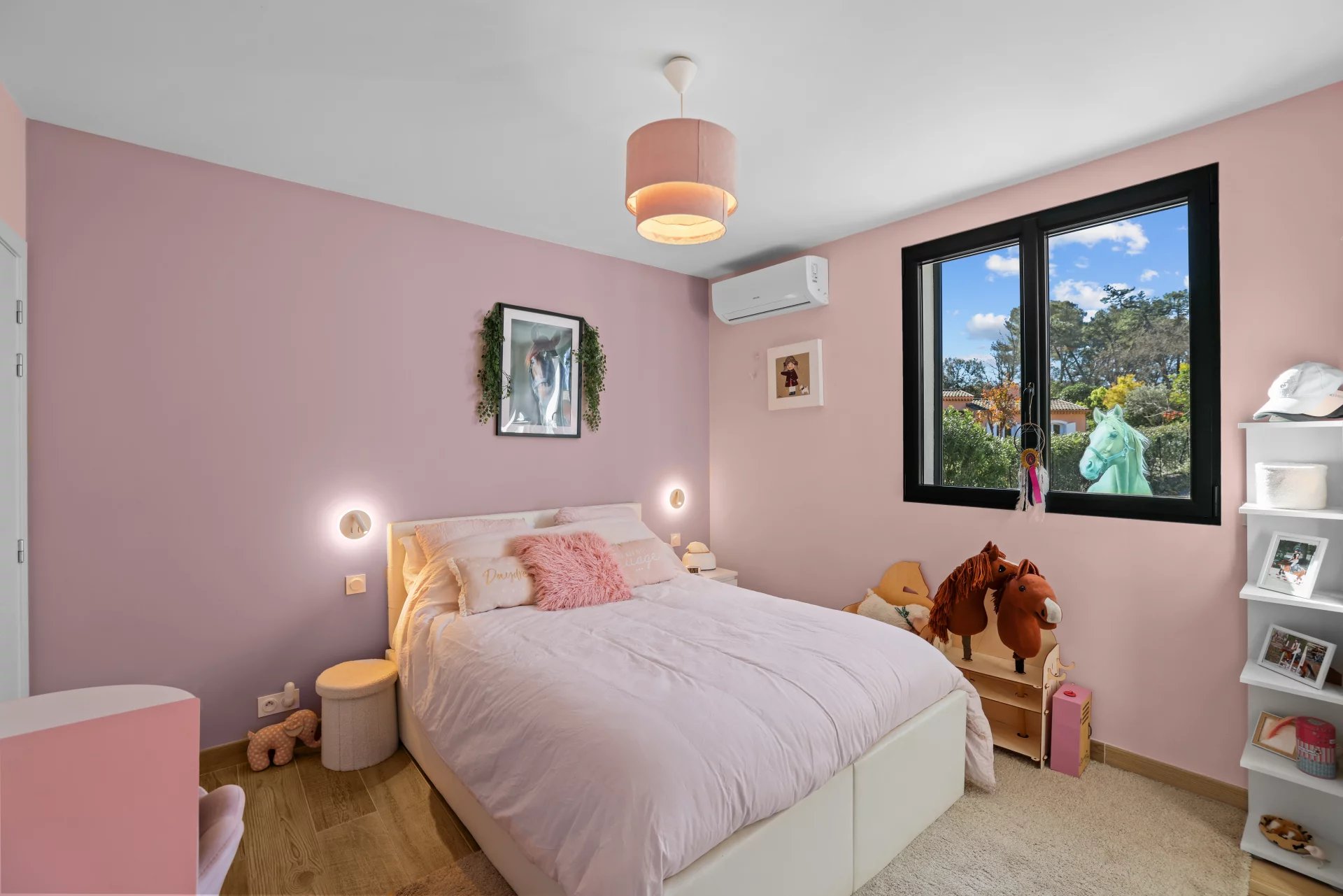 Peymeinade, Provence-Alpes-Côte d’Azur, 06530, FR, 5 Bedrooms Bedrooms, ,4 BathroomsBathrooms,Residential,For Sale,1758685