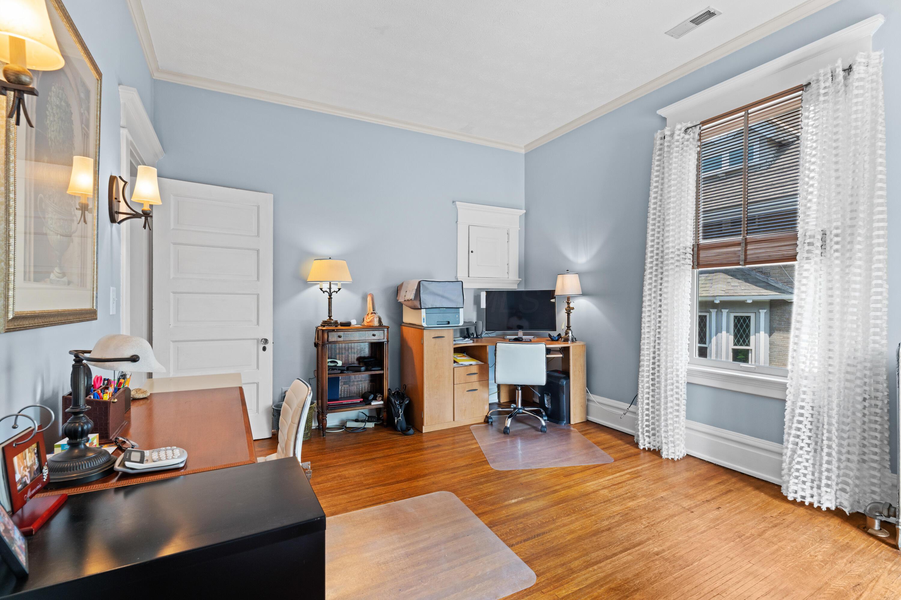 Columbus, Ohio, 43203, United States, 5 Bedrooms Bedrooms, ,4 BathroomsBathrooms,Residential,For Sale,1983824