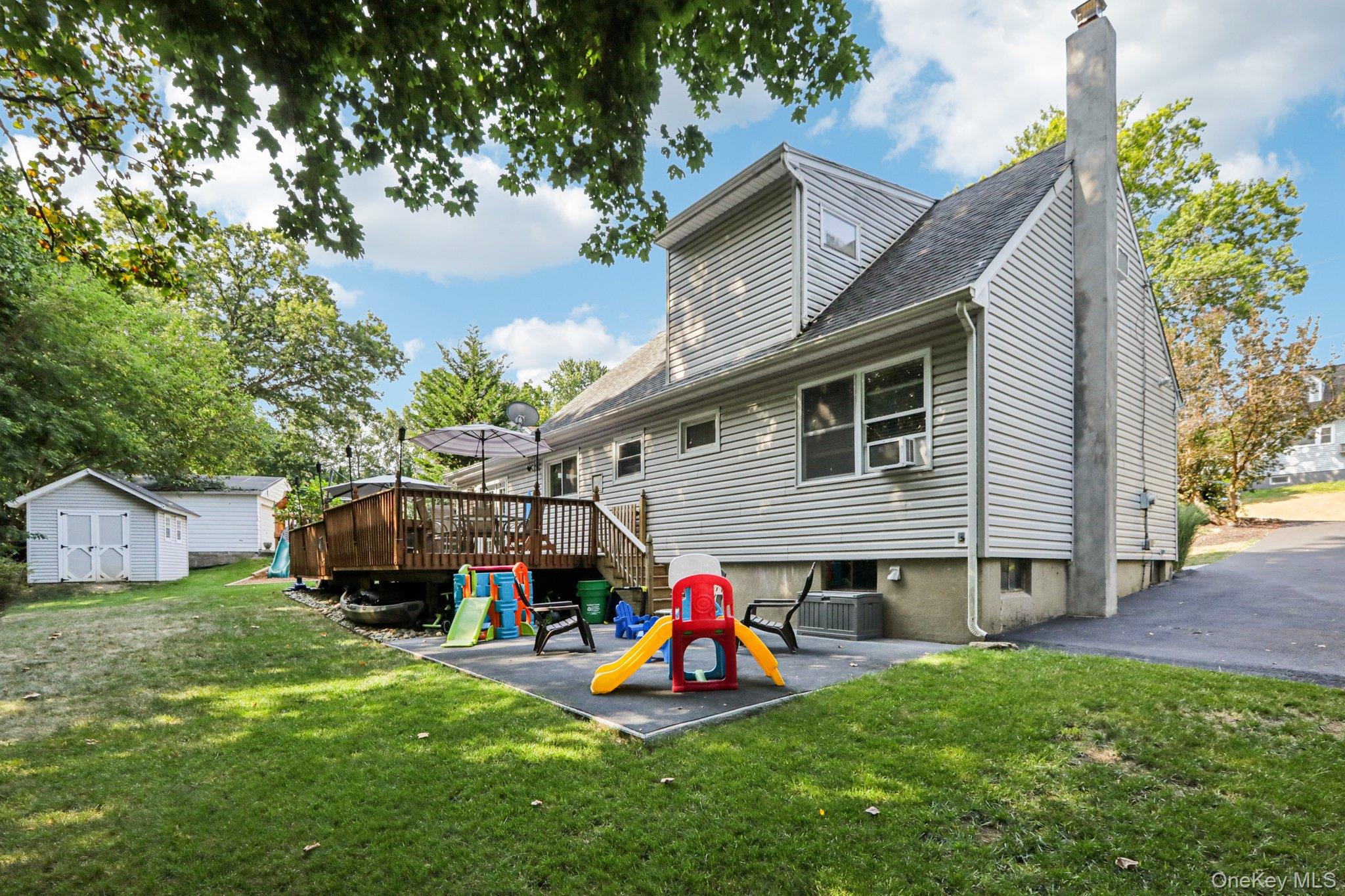 Garnerville, New York, 10923, United States, 4 Bedrooms Bedrooms, ,2 BathroomsBathrooms,Residential,For Sale,1974651