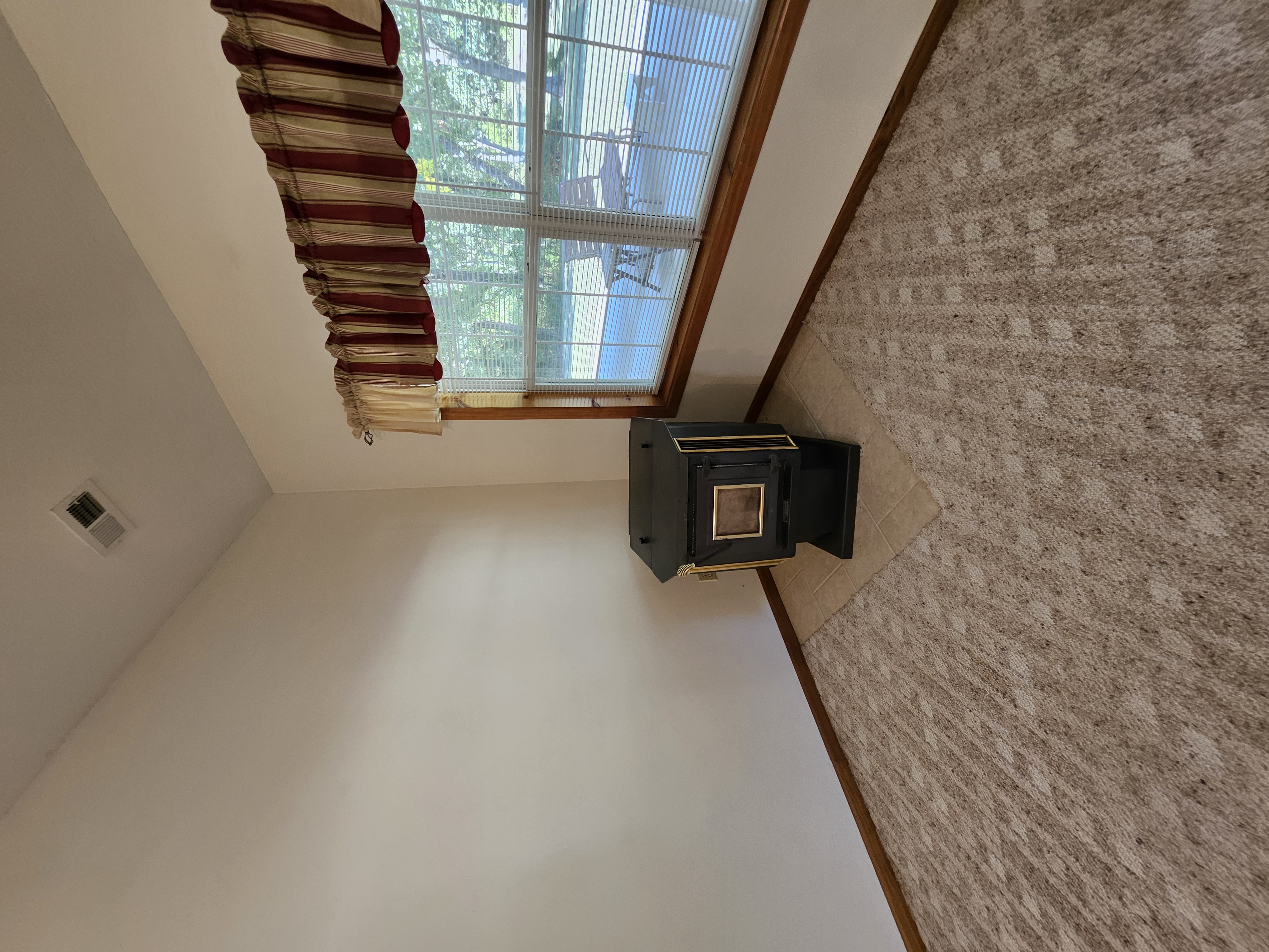 Aurora, Missouri, 65605, United States, 4 Bedrooms Bedrooms, ,2 BathroomsBathrooms,Residential,For Sale,1984470