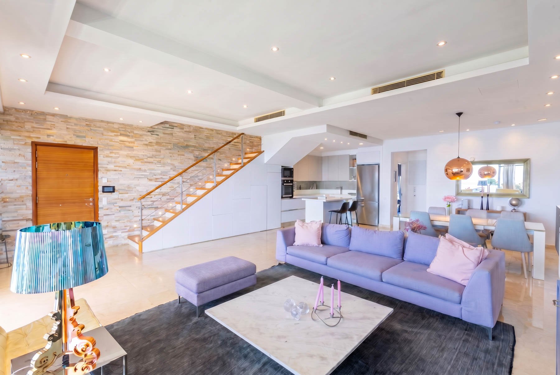  Beachfront 3-Bedroom Penthouse with Private Rooftop Terrace in Limassol - 物件實景