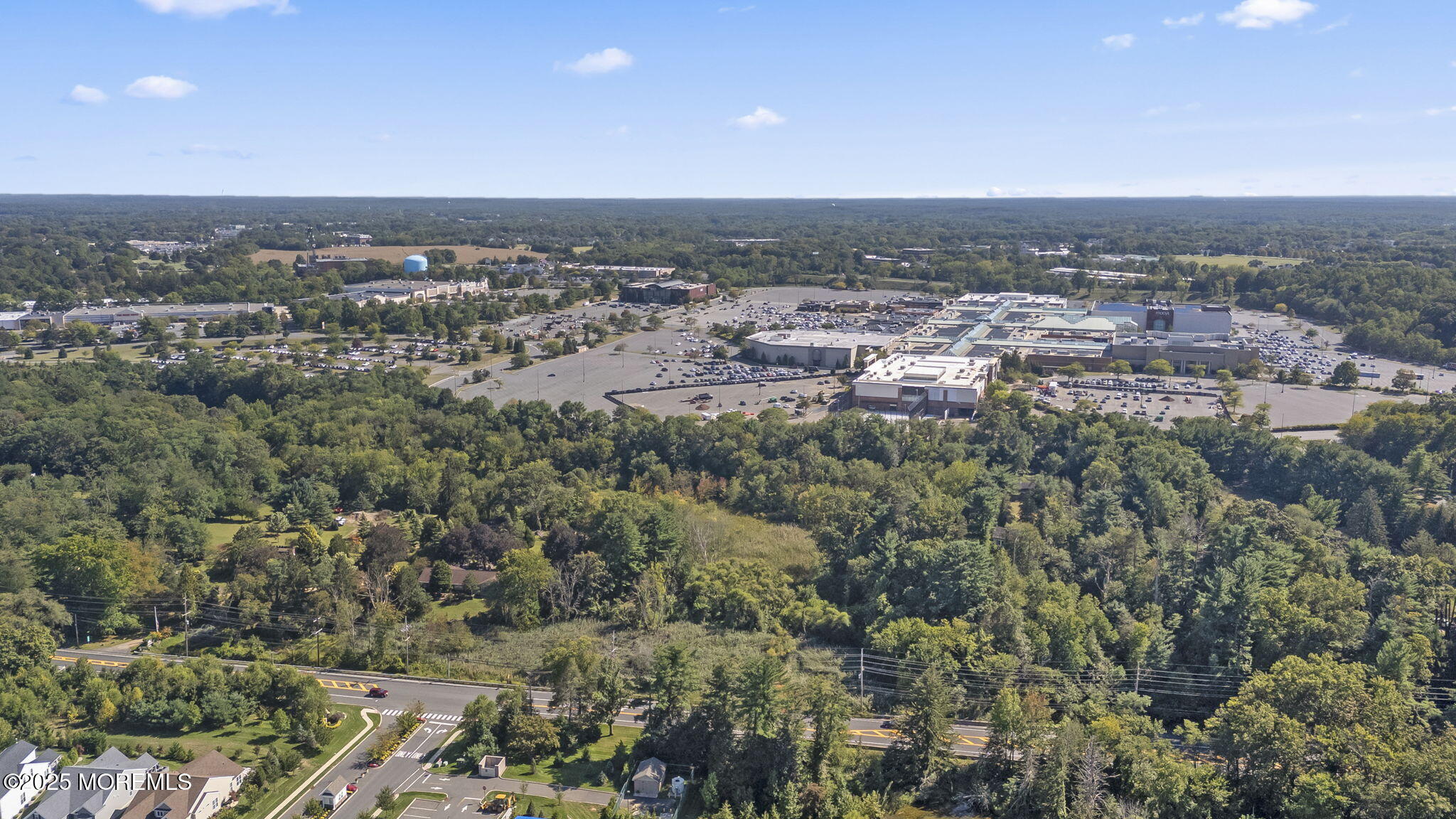 Freehold, New Jersey, 07728, United States, 4 Bedrooms Bedrooms, ,2 BathroomsBathrooms,Residential,For Sale,2005222