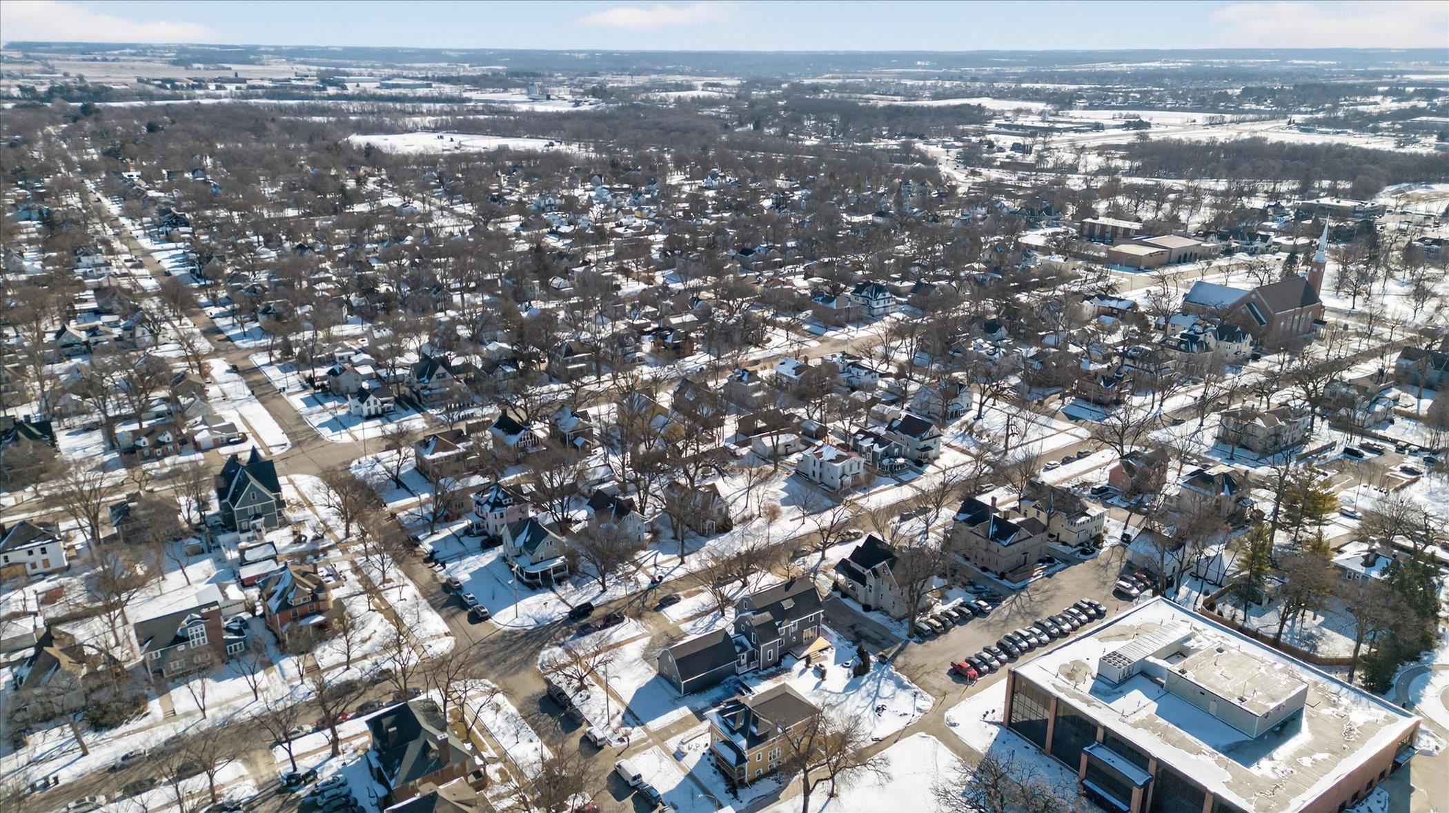 Beloit, Wisconsin, 53511, United States, 4 Bedrooms Bedrooms, ,3 BathroomsBathrooms,Residential,For Sale,2018570