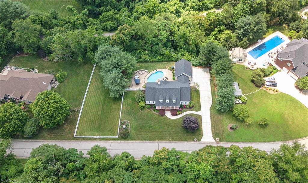 Marietta, Ohio, 45750, United States, 4 Bedrooms Bedrooms, ,5 BathroomsBathrooms,Residential,For Sale,1931542
