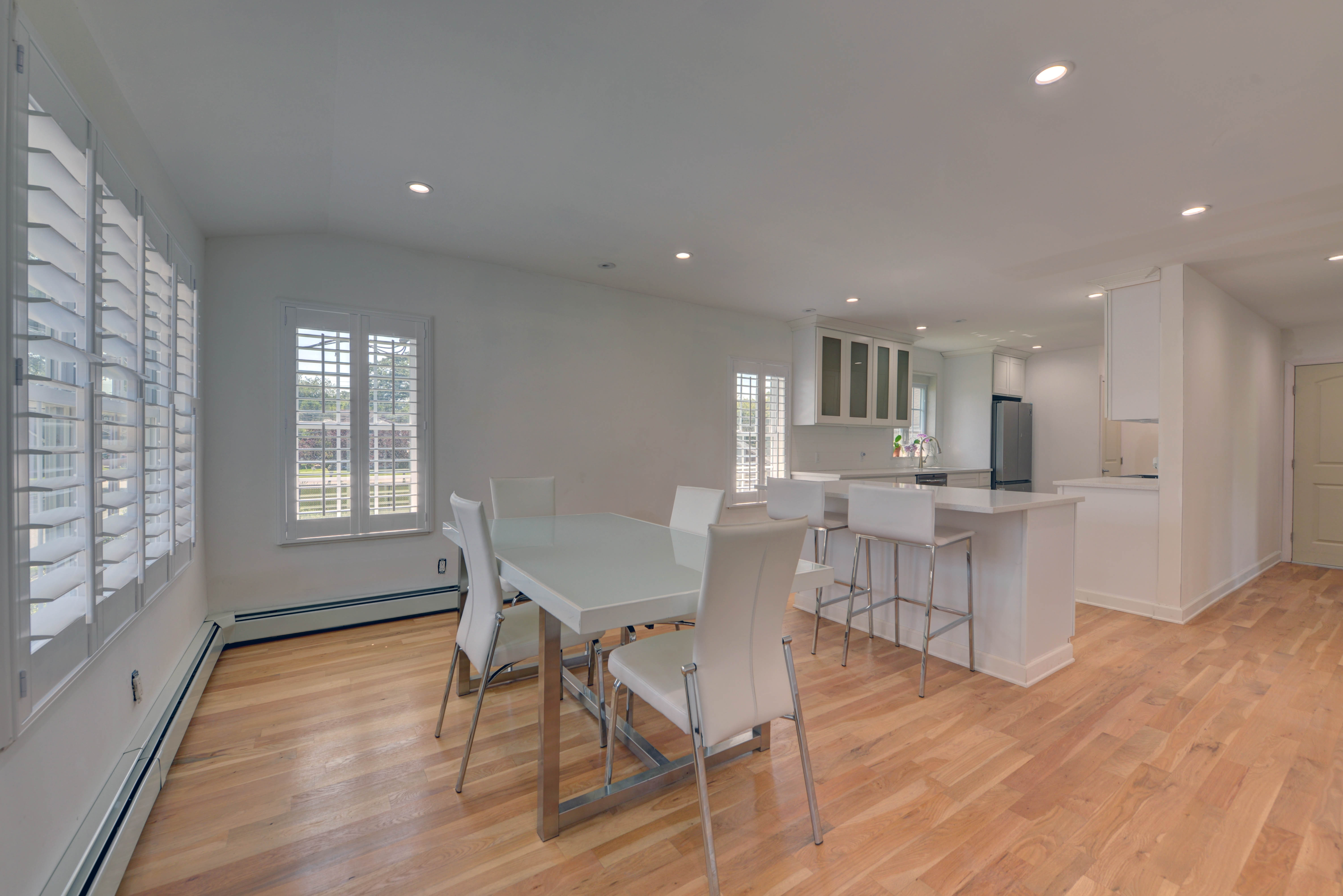 Essex, Nutley Township, New Jersey, 07110, United States, 3 Bedrooms Bedrooms, ,2 BathroomsBathrooms,Residential,For Sale,1873561