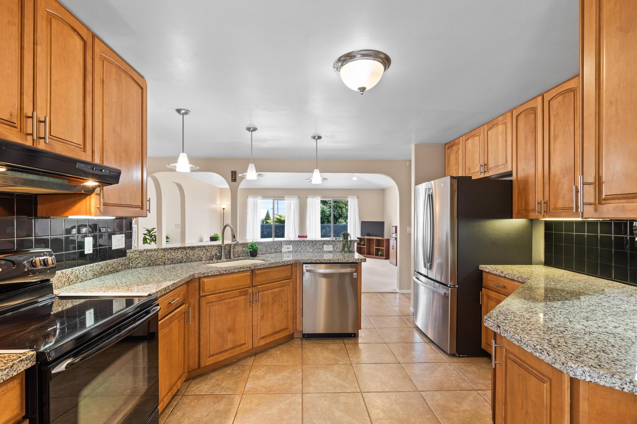 Hilo, Hawaii, 96720, United States, 3 Bedrooms Bedrooms, ,2 BathroomsBathrooms,Residential,For Sale,1890514