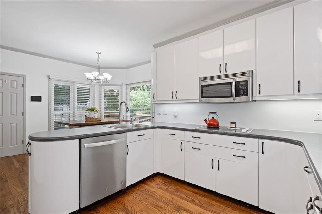 Woodstock, Georgia, 30189, United States, 4 Bedrooms Bedrooms, ,4 BathroomsBathrooms,Residential,For Sale,1859984