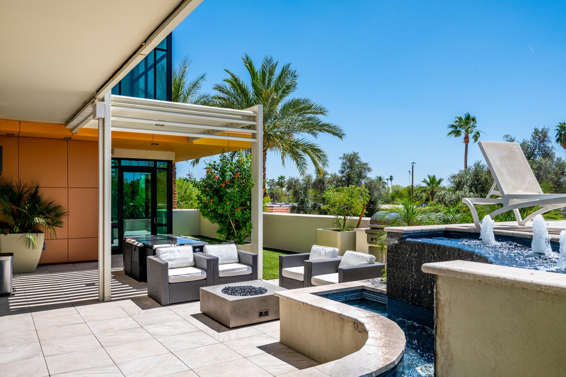  7502 E Main Street  Scottsdale, AZ - 物件實景
