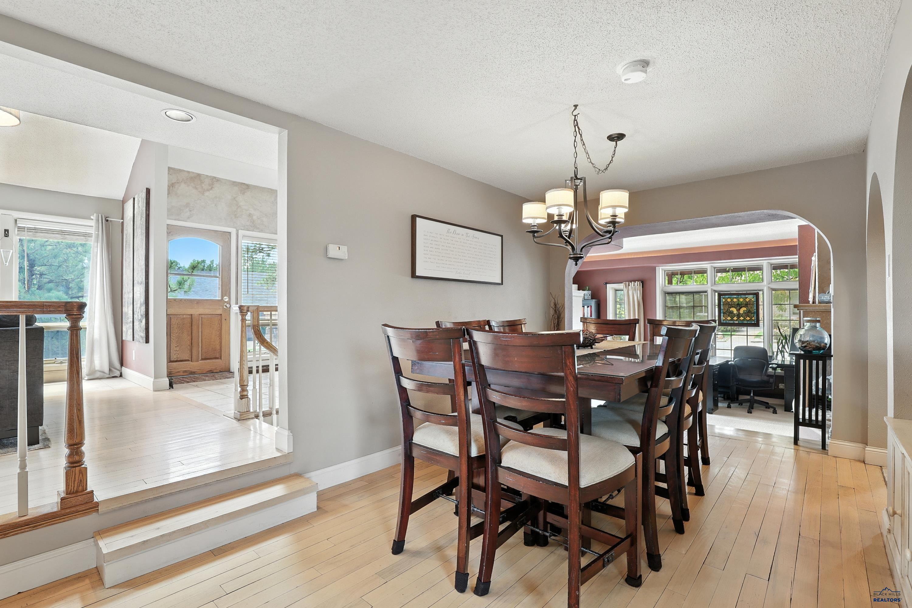 Rapid City, South Dakota, 57702, United States, 4 Bedrooms Bedrooms, ,3 BathroomsBathrooms,Residential,For Sale,1942179