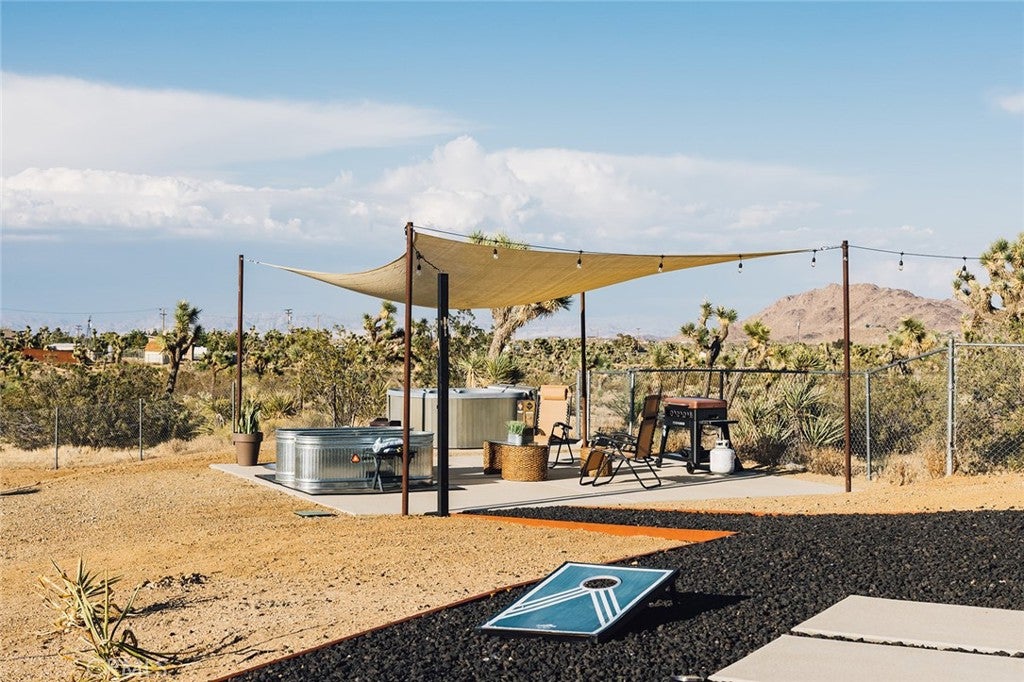 Yucca Valley, California, 92284, United States, 3 Bedrooms Bedrooms, ,2 BathroomsBathrooms,Residential,For Sale,1981322