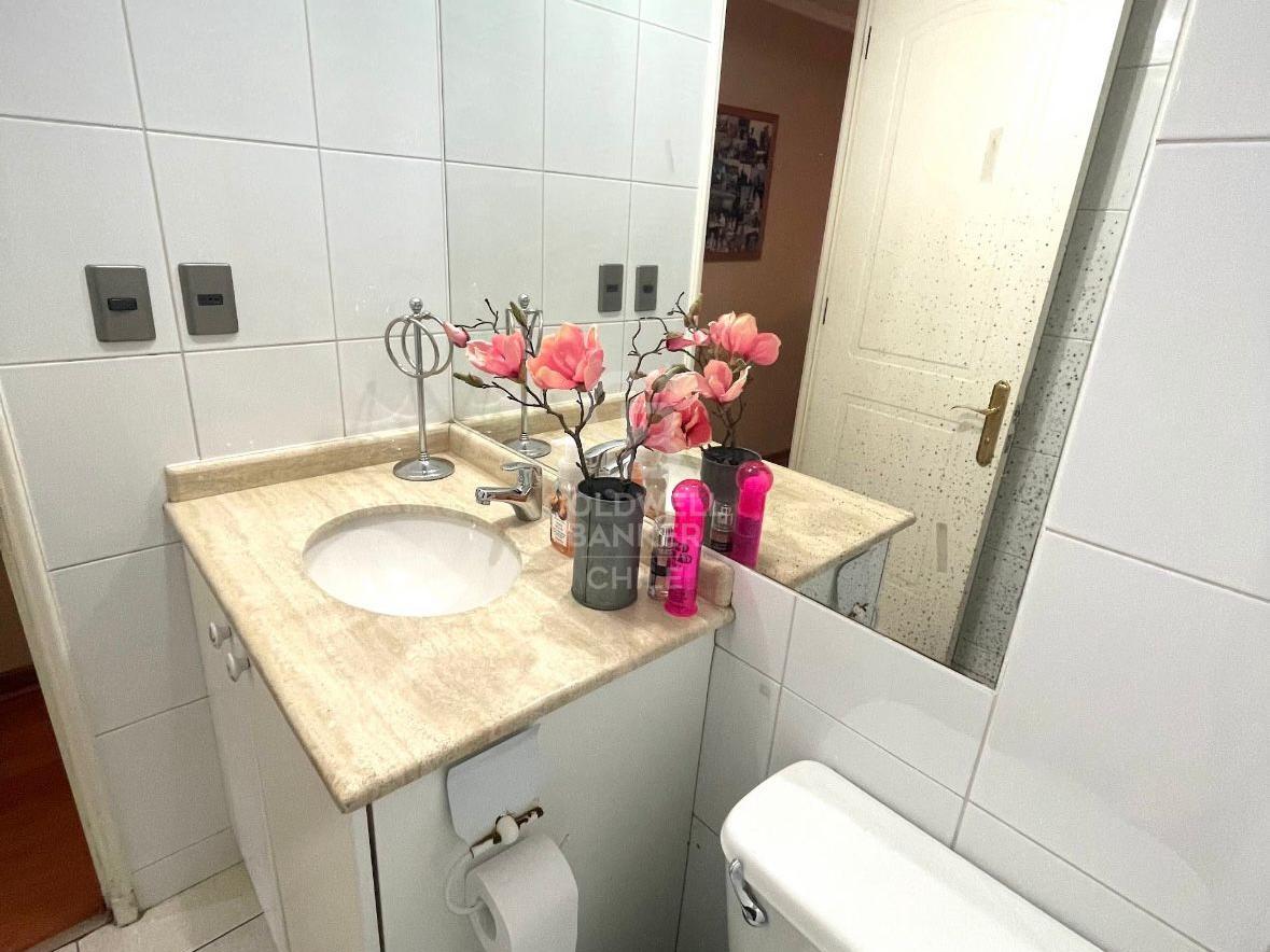Las Condes, Chile, 3 Bedrooms Bedrooms, ,2 BathroomsBathrooms,Residential,For Sale,1891427