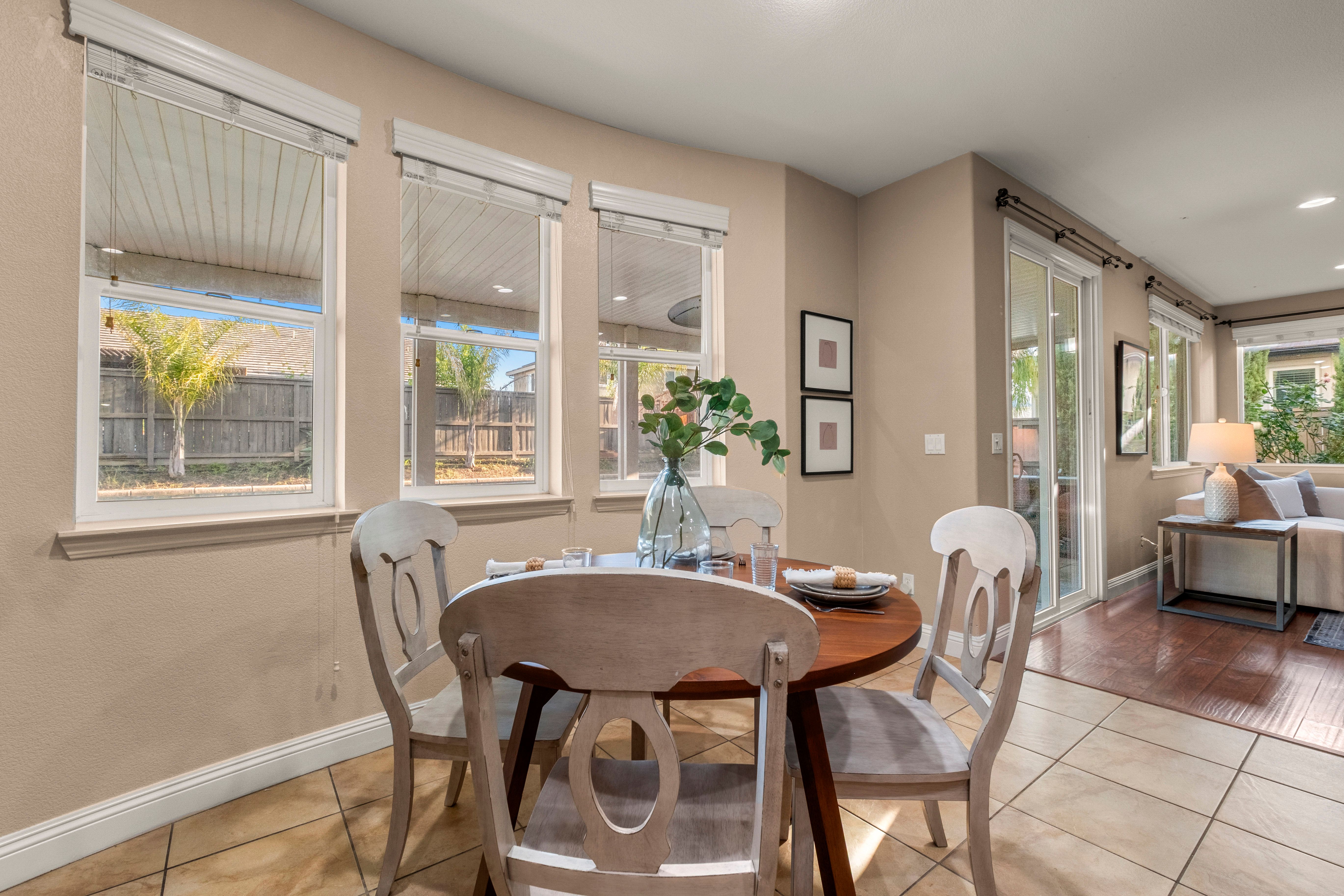  2564 Summerland Way, Roseville, CA 95747 - 物件實景