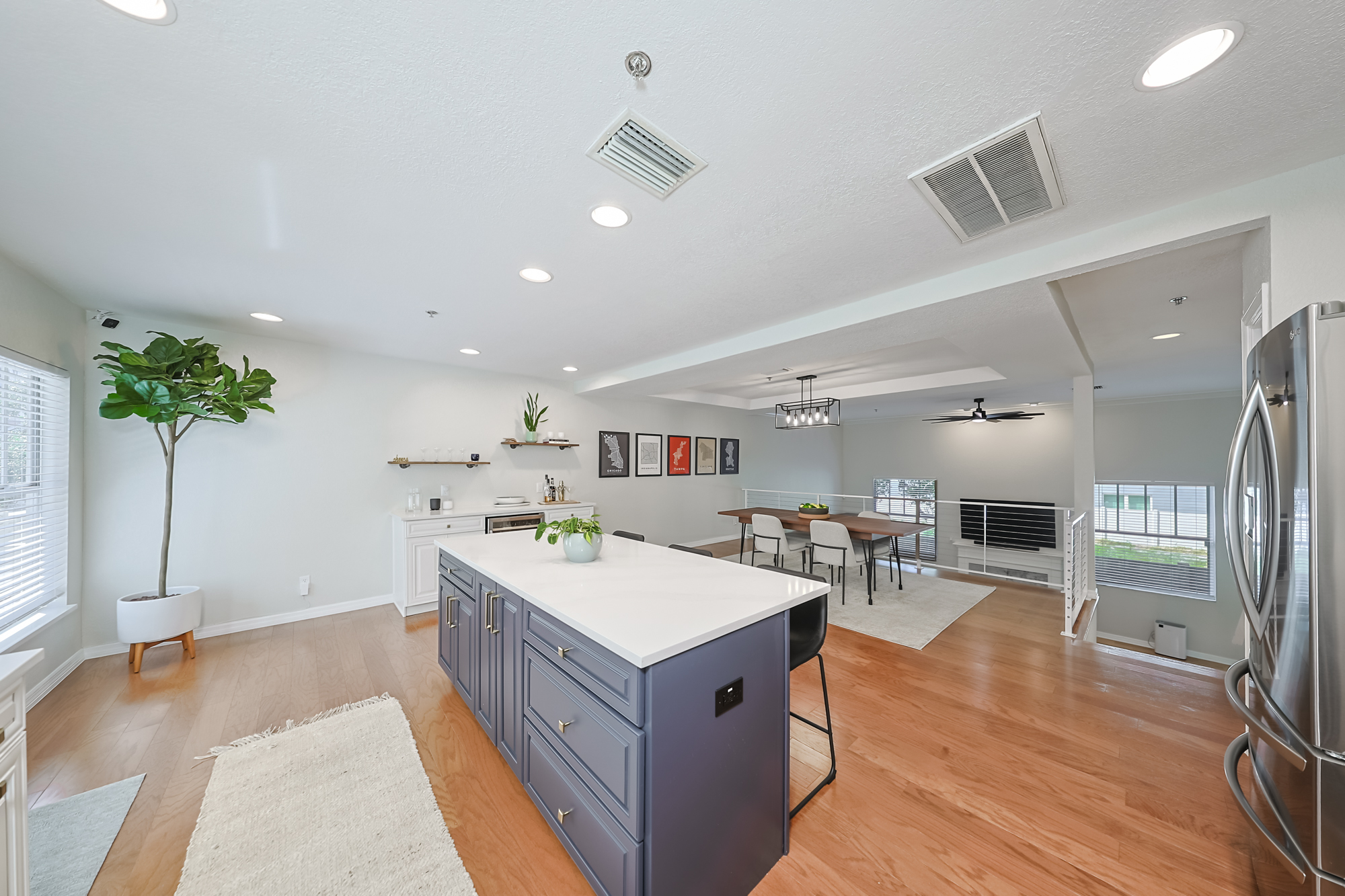 Tampa, Florida, 33629, United States, 3 Bedrooms Bedrooms, ,3 BathroomsBathrooms,Residential,For Sale,1980841