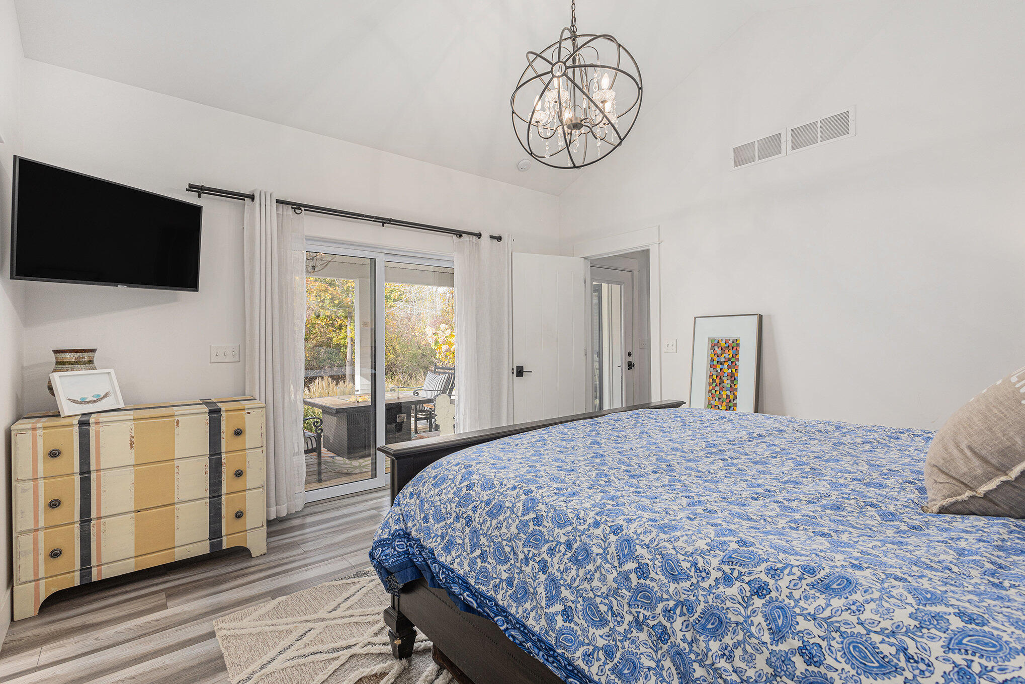 Douglas, Michigan, 49406, United States, 3 Bedrooms Bedrooms, ,3 BathroomsBathrooms,Residential,For Sale,1979342