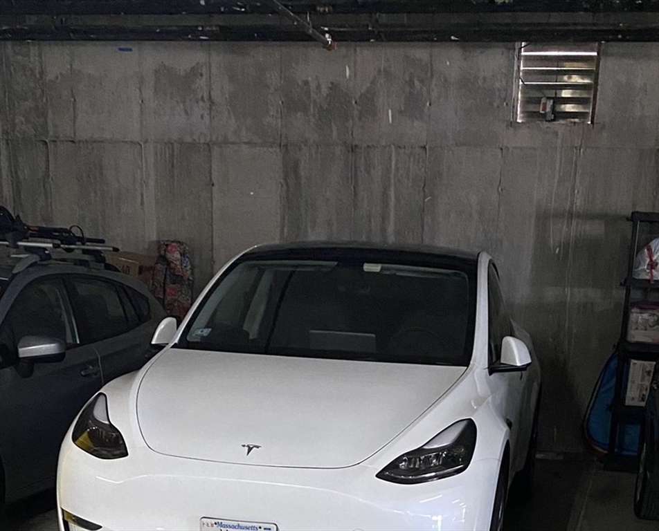 Braintree, Massachusetts, 02184, United States, 2 Bedrooms Bedrooms, ,2 BathroomsBathrooms,Residential,For Sale,2003419