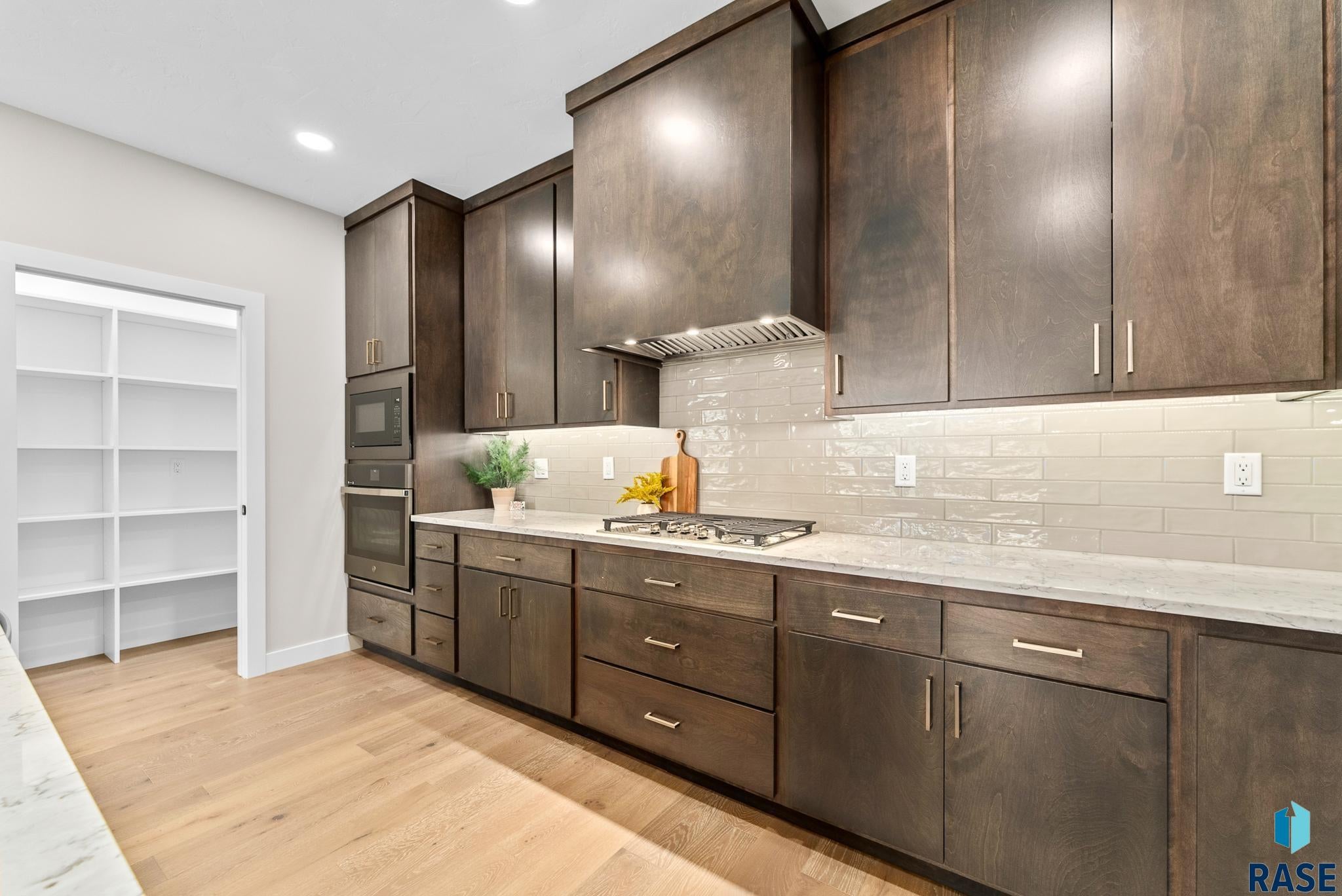 Sioux Falls, South Dakota, 57110, United States, 4 Bedrooms Bedrooms, ,3 BathroomsBathrooms,Residential,For Sale,2005284