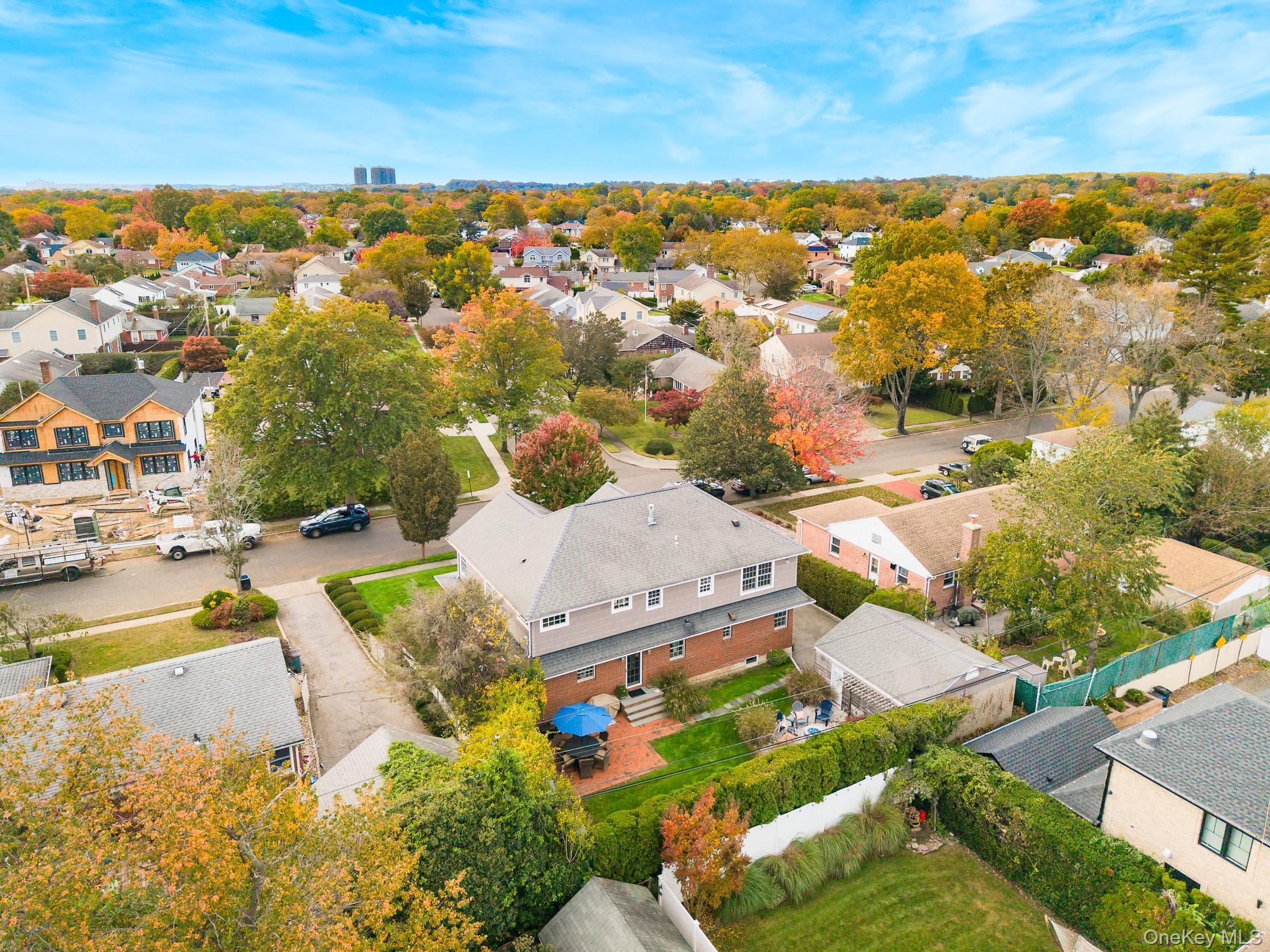 New Hyde Park, New York, 11040, United States, 4 Bedrooms Bedrooms, ,4 BathroomsBathrooms,Residential,For Sale,1976805