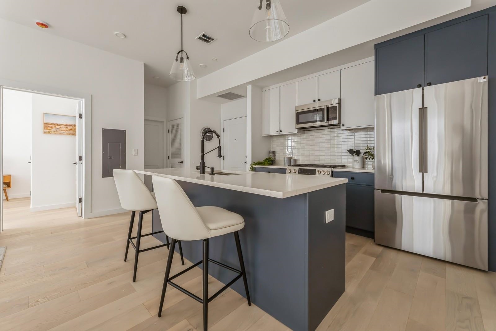 425 3rd St Unit 202, Jersey City, New Jersey, 07302, United States, 2 Bedrooms Bedrooms, ,2 BathroomsBathrooms,Residential,For Sale,425 3rd St Unit 202,1674924