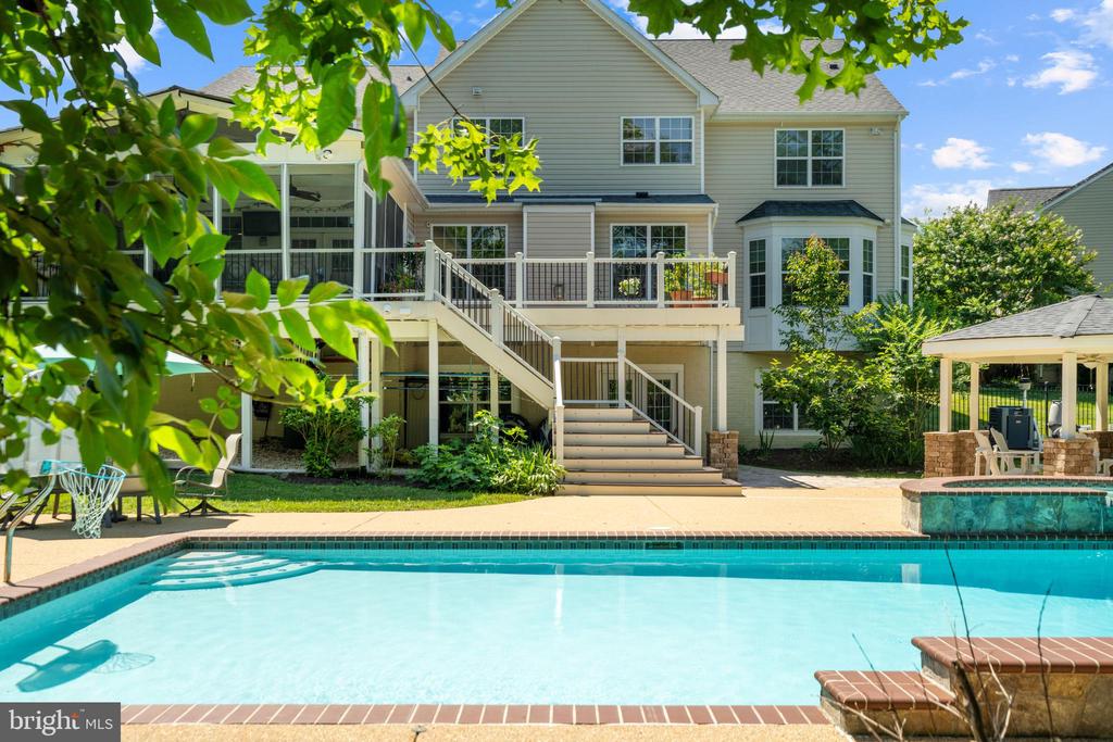 Broadlands, Virginia, 20148, United States, 5 Bedrooms Bedrooms, ,5 BathroomsBathrooms,Residential,For Sale,1977540